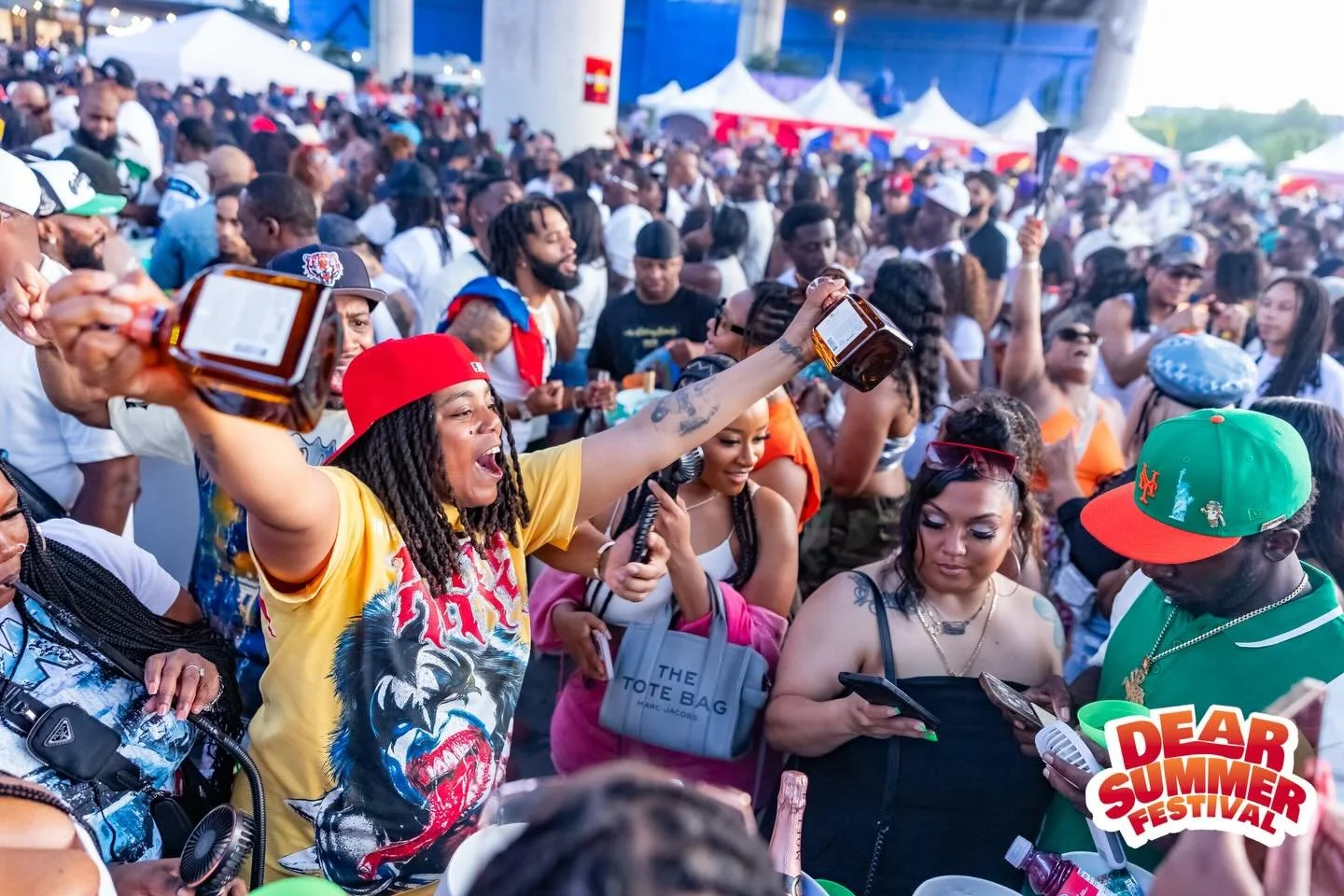 SPRING WEATHER FINALLY BREAKING THROUGH&hellip; AND FROM THE LOOKS OF IT NYC READY FOR SUMMER 

AND AFTER THE WINTER WE JUST HAD&hellip; I KNOW WE READY

WE CAN&rsquo;T WAIT FOR THE SUN TO BE OUT, DRINKS FLOWING AND MUSIC TAKING US WHERE WE NEED TO B