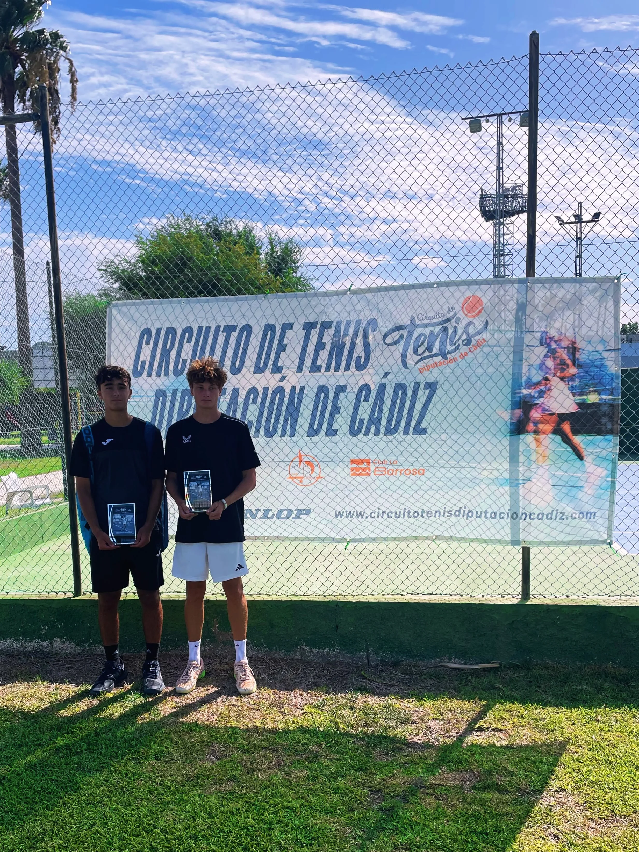 Some September snaps 📸

September brought the return to school for our full-time players, and we were delighted to welcome two new players to the Sage College PAR Programme, combining tennis and academics.

We&rsquo;ve been on court as hitting partn