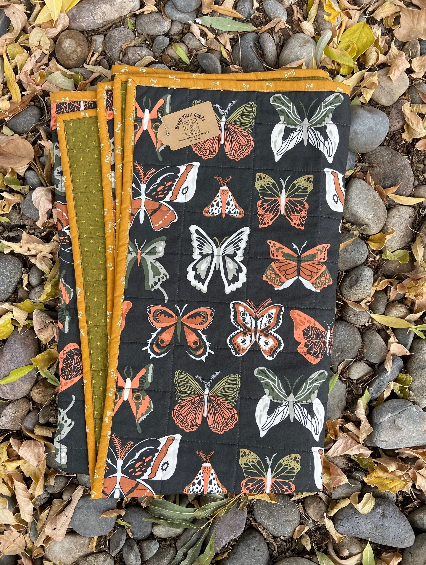 My website &amp; Etsy are updated with almost all the latest Broad Vista Quilts goods - from fall and Halloween-themed zipper pouches and hot pads to lovely toiletry bags and this super cute whole cloth baby quilt. If you&rsquo;re thinking about orde