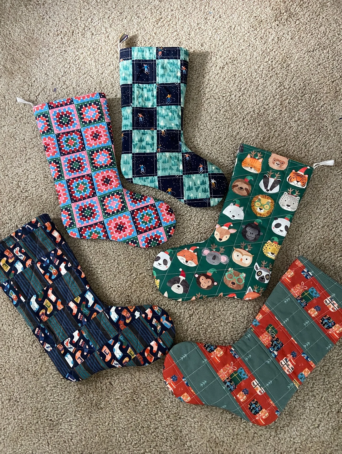My sewing machine has been BUSY the past few weeks as I cram in some sewing whenever I can. I&rsquo;ve been stocking up on new fanny packs, crossbody bags, bowl cozies, and even some limited edition holiday items like these stockings! I&rsquo;ll have