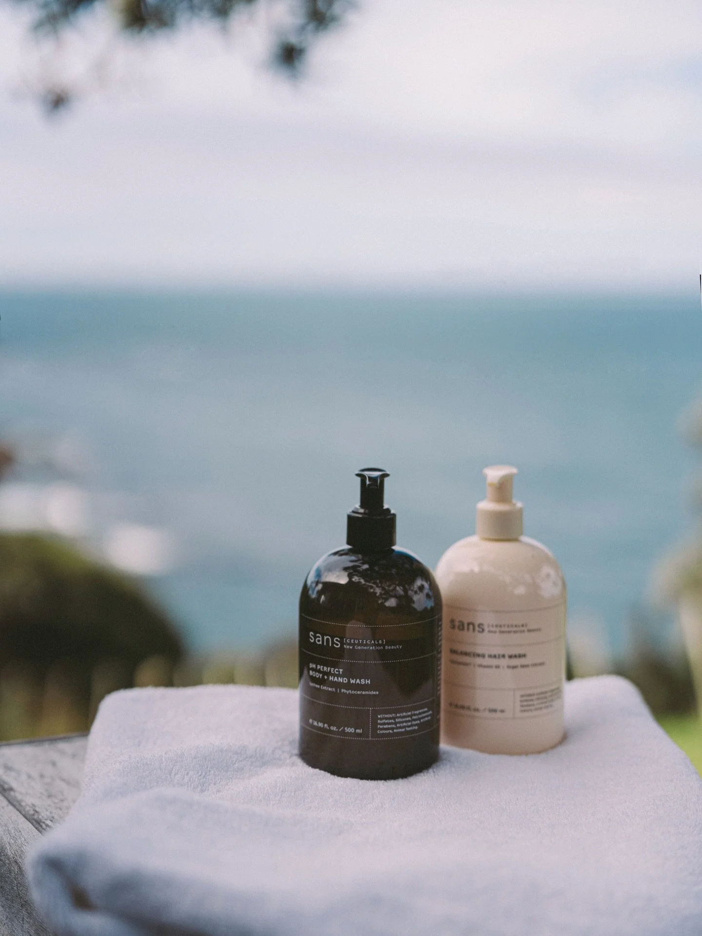 A quiet inclusion in every stay @sansceuticals 

Simple effective formulations for an everyday ritual that lingers beyond your stay.

#ulastays #sansceuticals #tutukaka