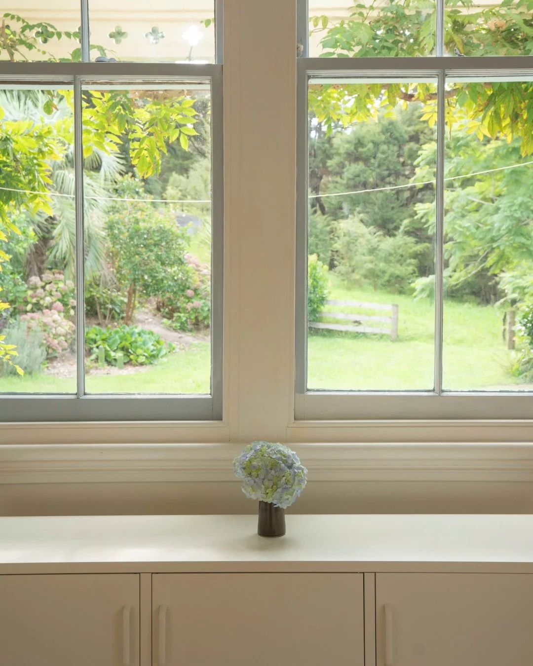 Lost in the details at Maple Cottage. Experience it all at ulastays.co.nz 

#ulastays #tutukaka #northland