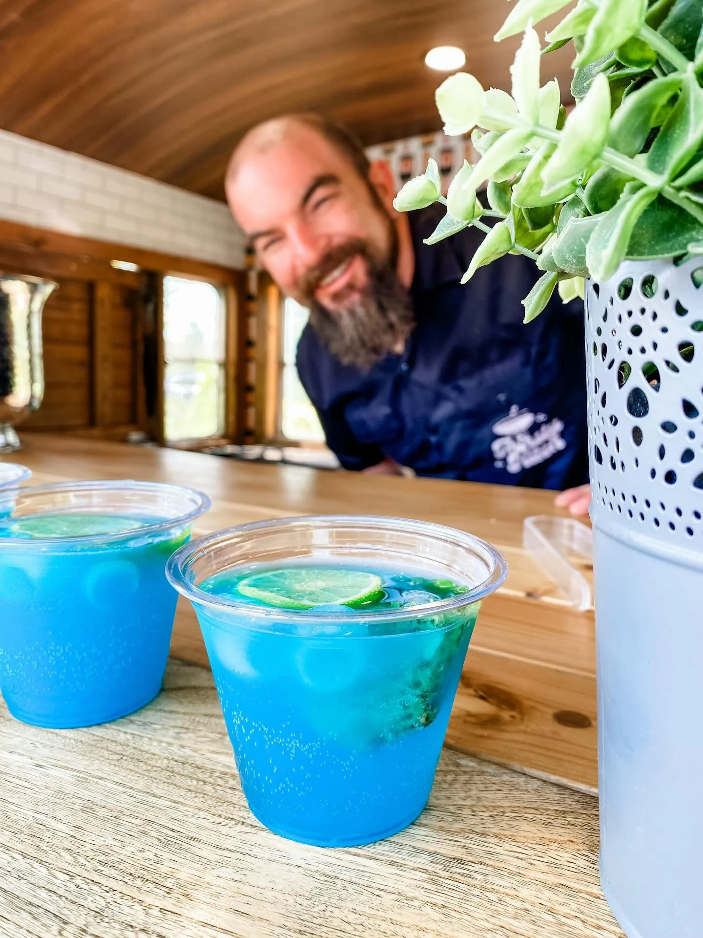 When the star of the show is the Mermaid Mojito 🍋&zwj;🟩🧜&zwj;♀️ but Josh didn&rsquo;t get the memo.