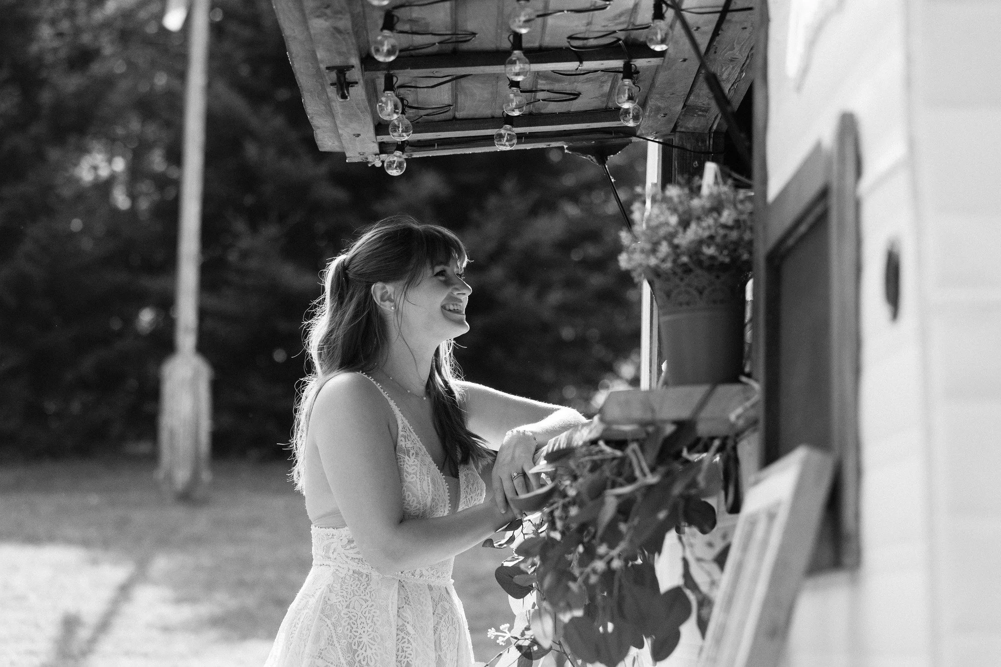 We have a lot of conversations with our couples in the lead up to event day as we help them create their perfect bar menu, but nothing beats that first post-ceremony conversation at the bar when everything comes together 😍 We're so lucky to be inclu