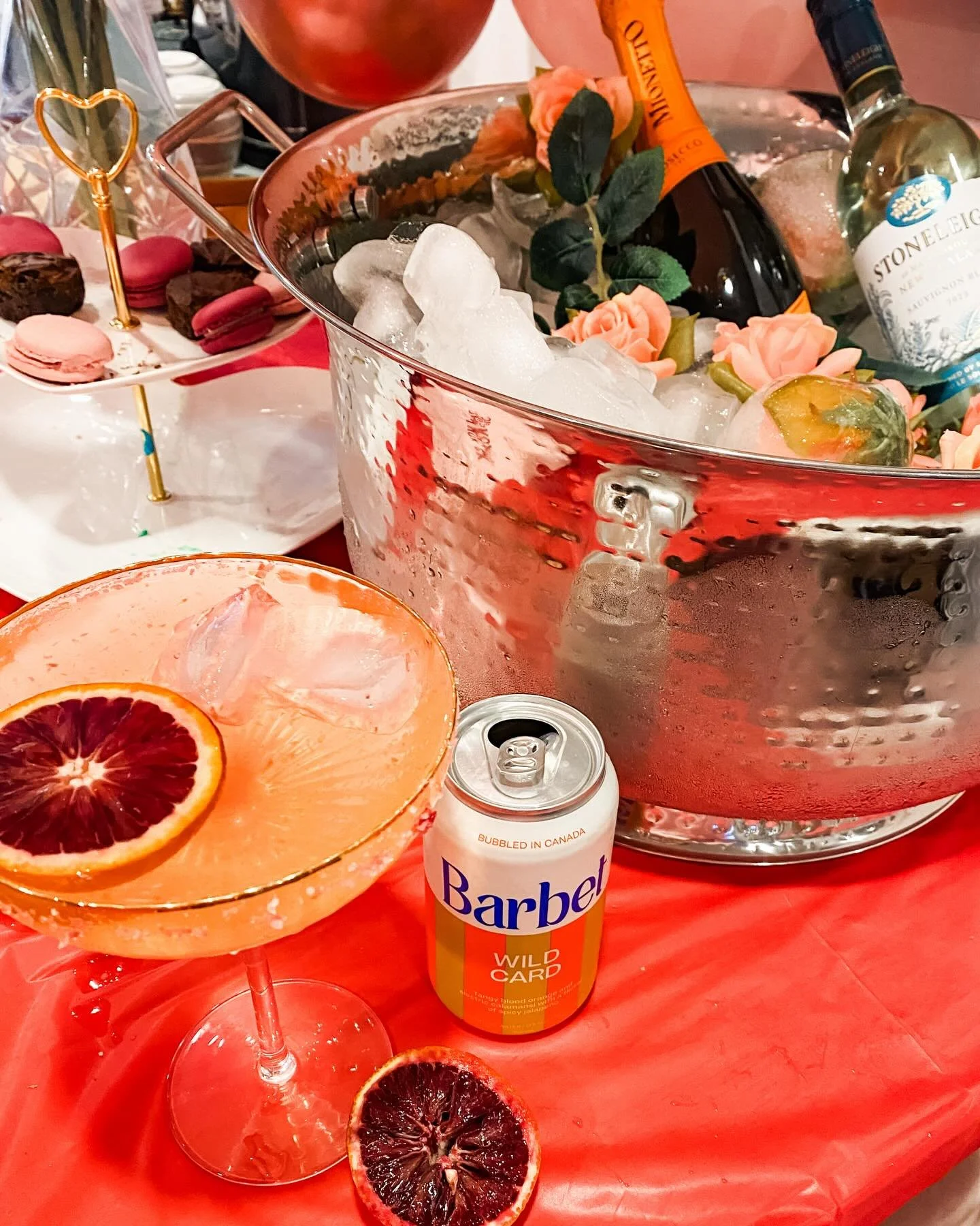 Happy Galentines Day to all who celebrate! 🍊🍸