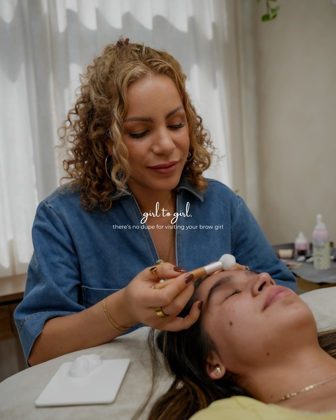 girl to girl&hellip; your brows deserve the same care as the rest of your face.

soft shaping, thoughtful mapping, and working with what your natural brows want to do 🤎

♾️sometimes the smallest details bring the most balance 

-
#browdoula #browlam