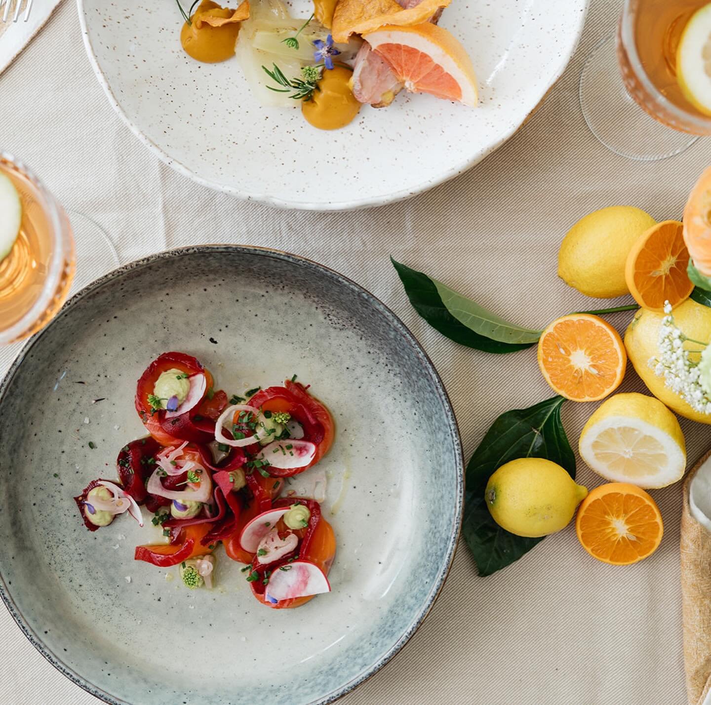 Summer Sunday long lunch on a long weekend&hellip; yes please! Ohakuri Rise in association with @treatsoftaupo brings you the most amazing afternoon of live music and beautiful menu curated by the incredible Prue of @yumfoodcompany on the 25th of Jan