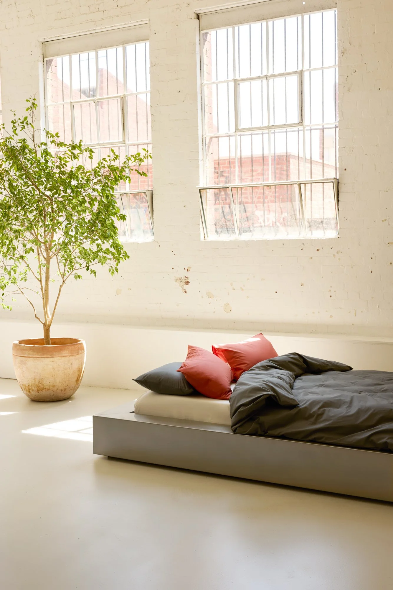 BN260305L_Bedding_Set_12_Wide.jpeg