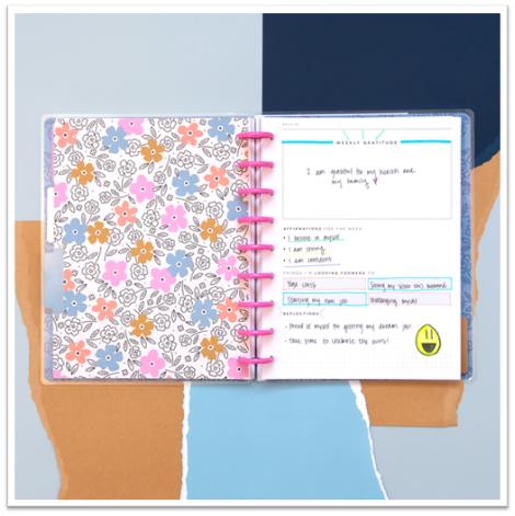 Large planner open.png