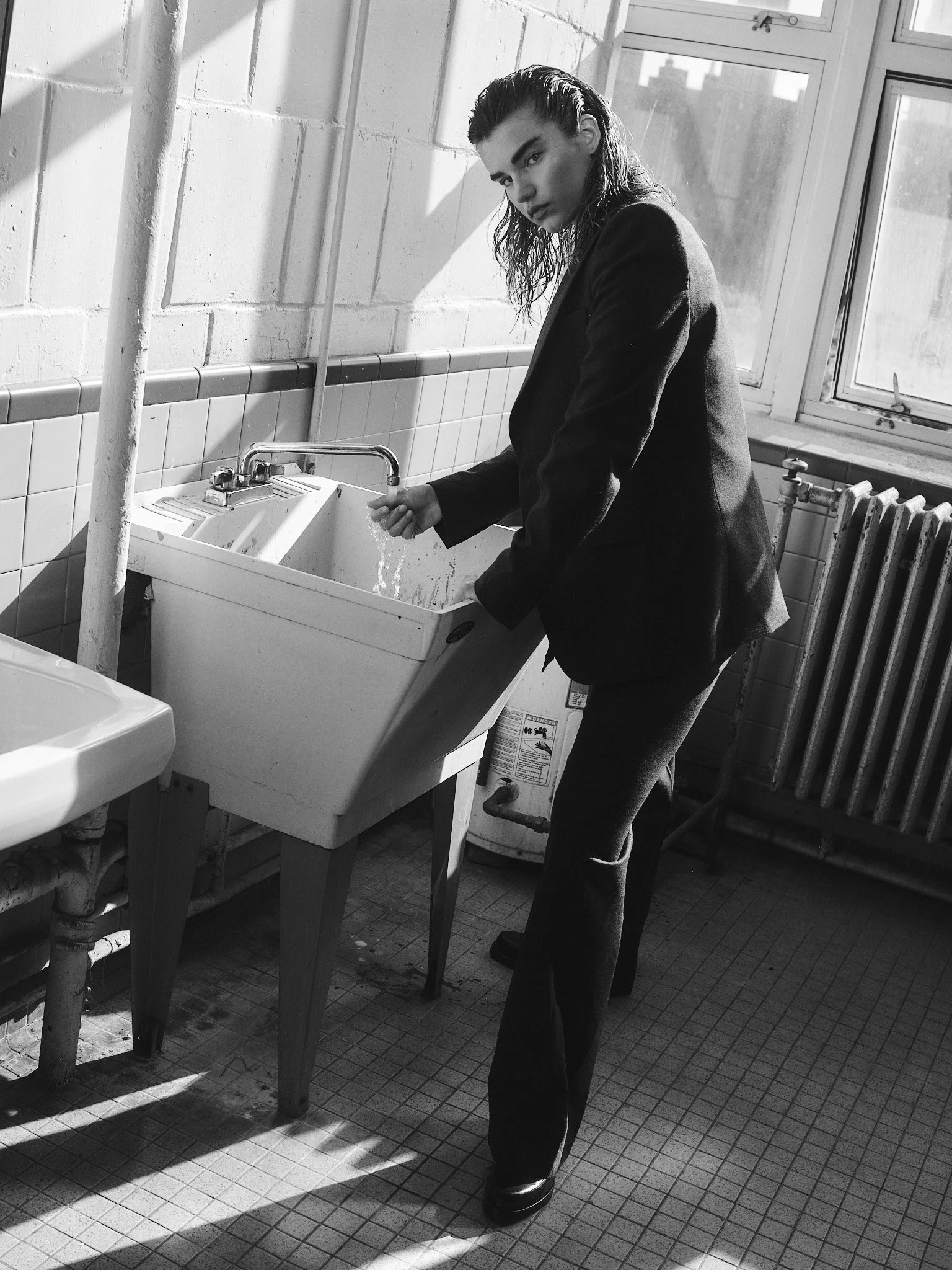 Meghan_Roche_HarpersGreece_09032025_Look 06_1597.jpg