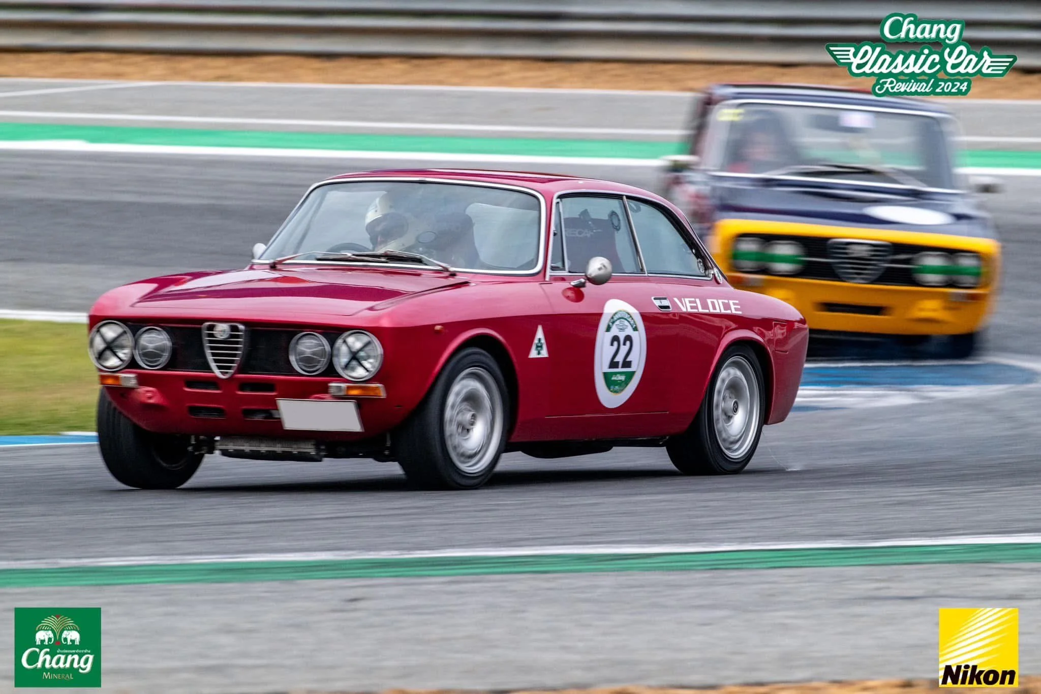 Alfa Romeo 2000 GTV: Advanced Ram Air Intake System Prototype - Track Action