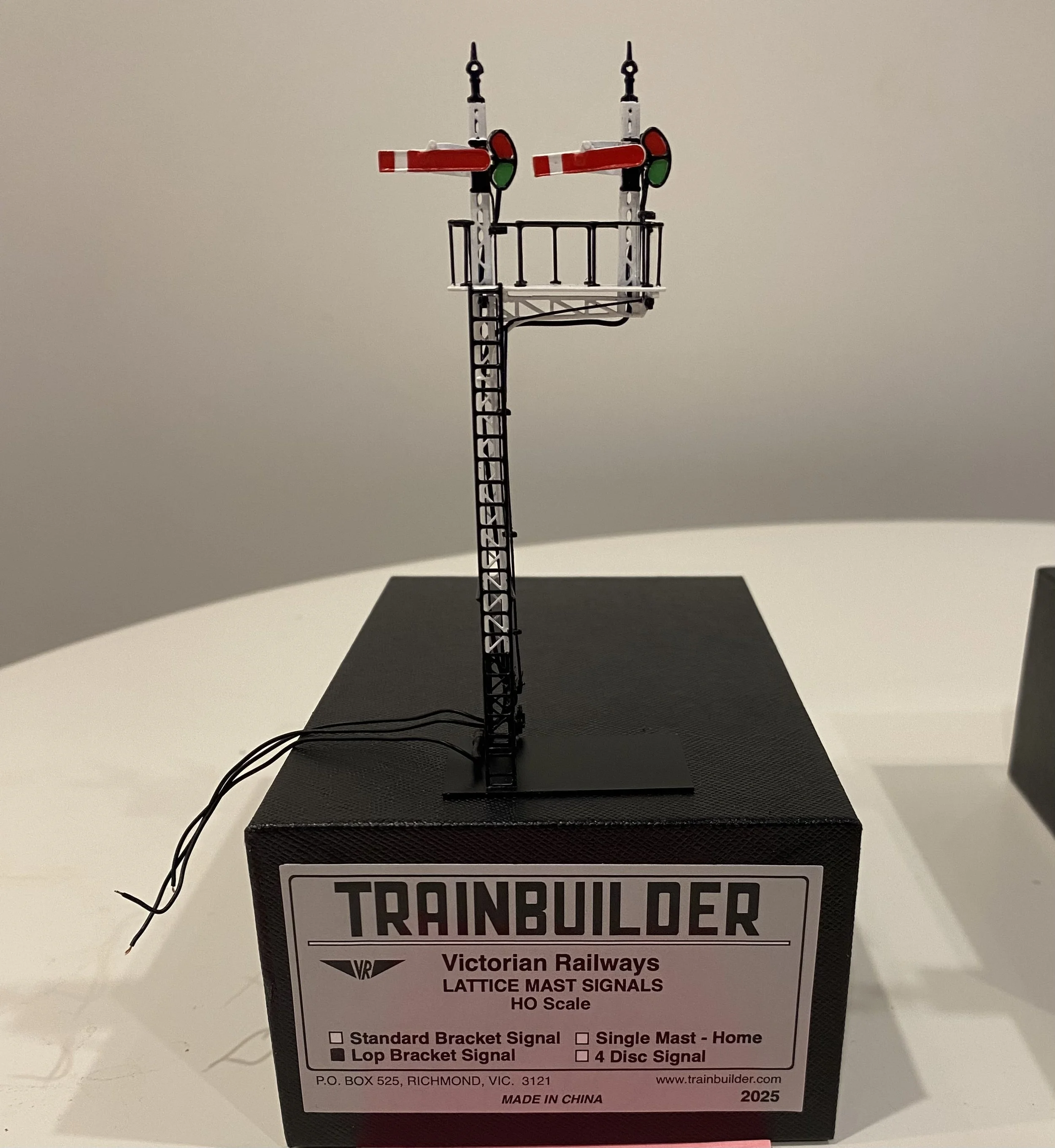 Trainbuilder Victorian Railways Lop Bracket Signals