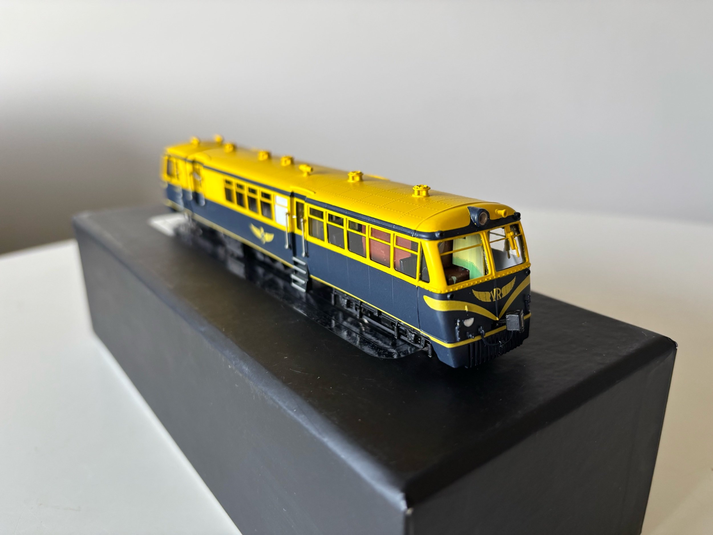 Trainbuilder Victorian Railways 153HP Walker