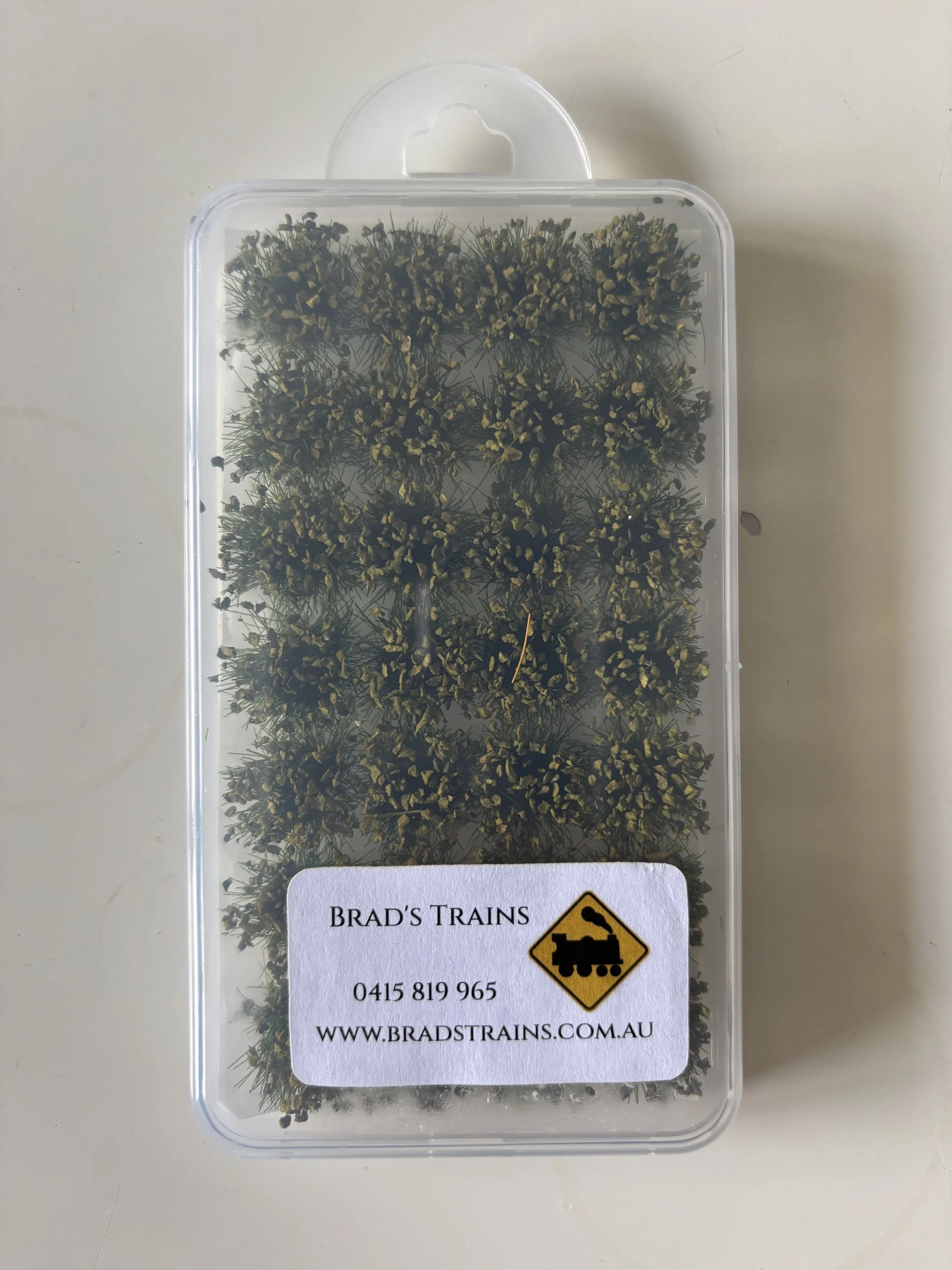 Australian style tufts with leaves (28 pack) - Light Green