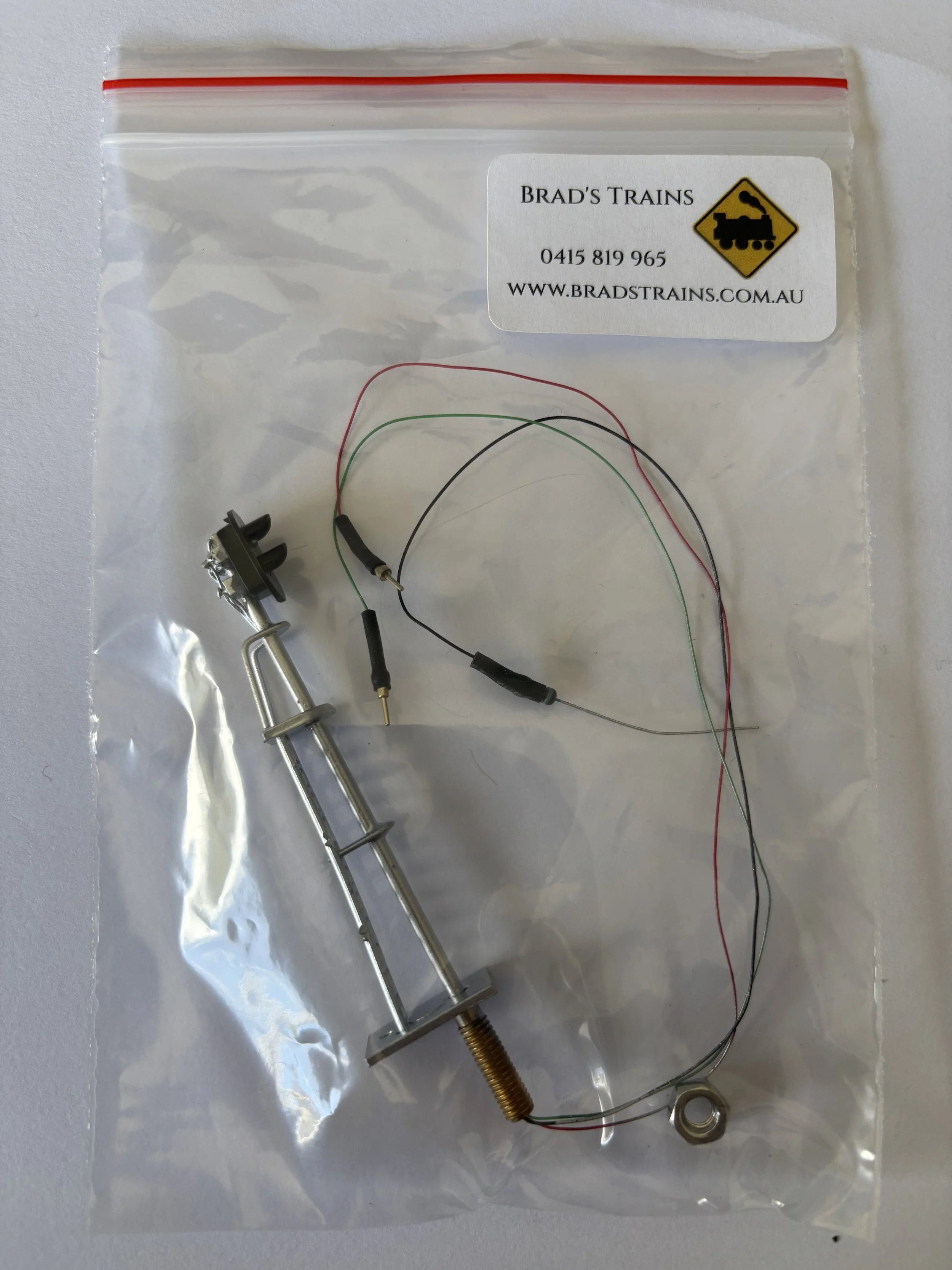HO scale Two Aspect Signal (left hand side)