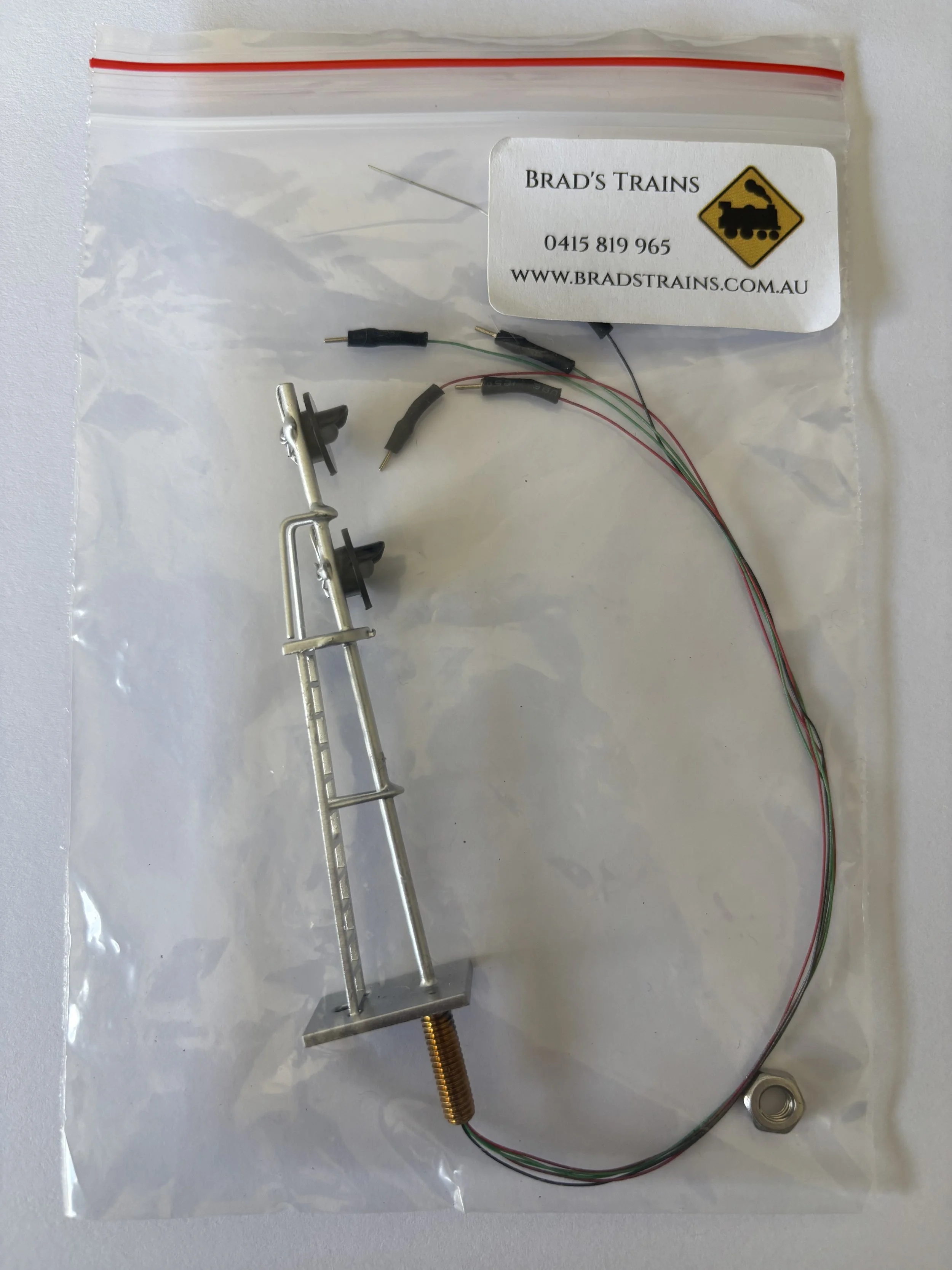 HO scale Double Search Light Signal
