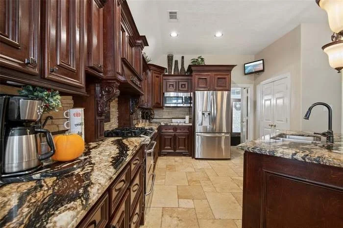 d7f252f7-2235-460b-9eaf-bb04699f7960.jfif