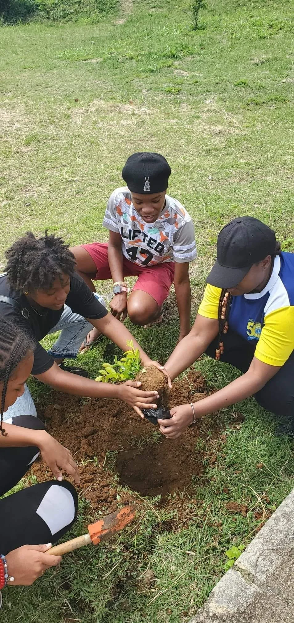 Earth Hour 2024 Tree-planting.jpeg