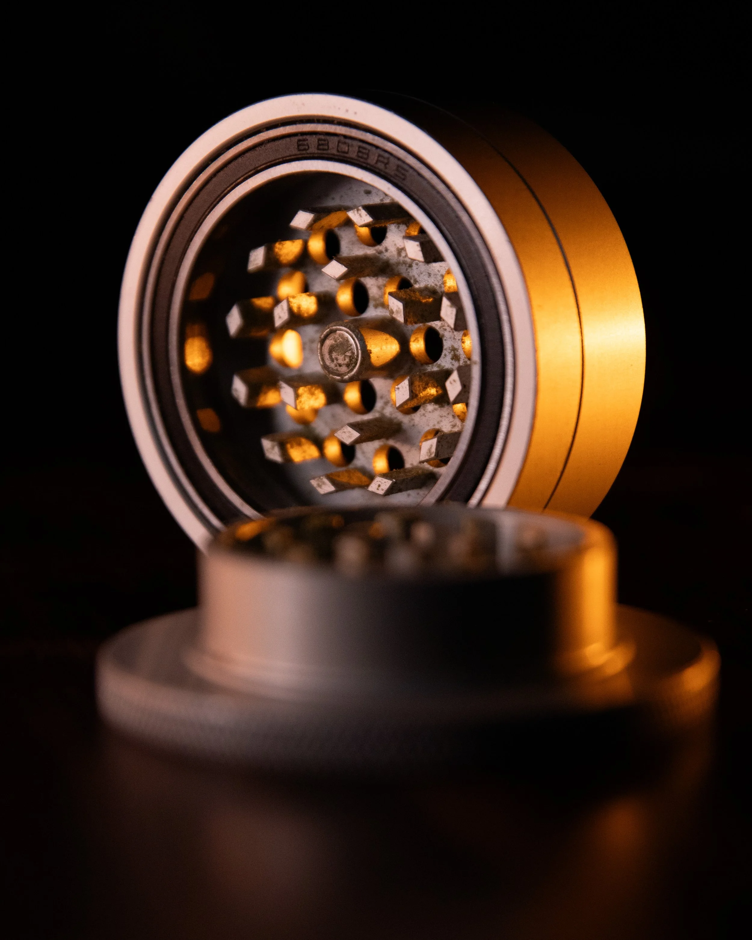 Grindpart + deksel sideways (2).jpg