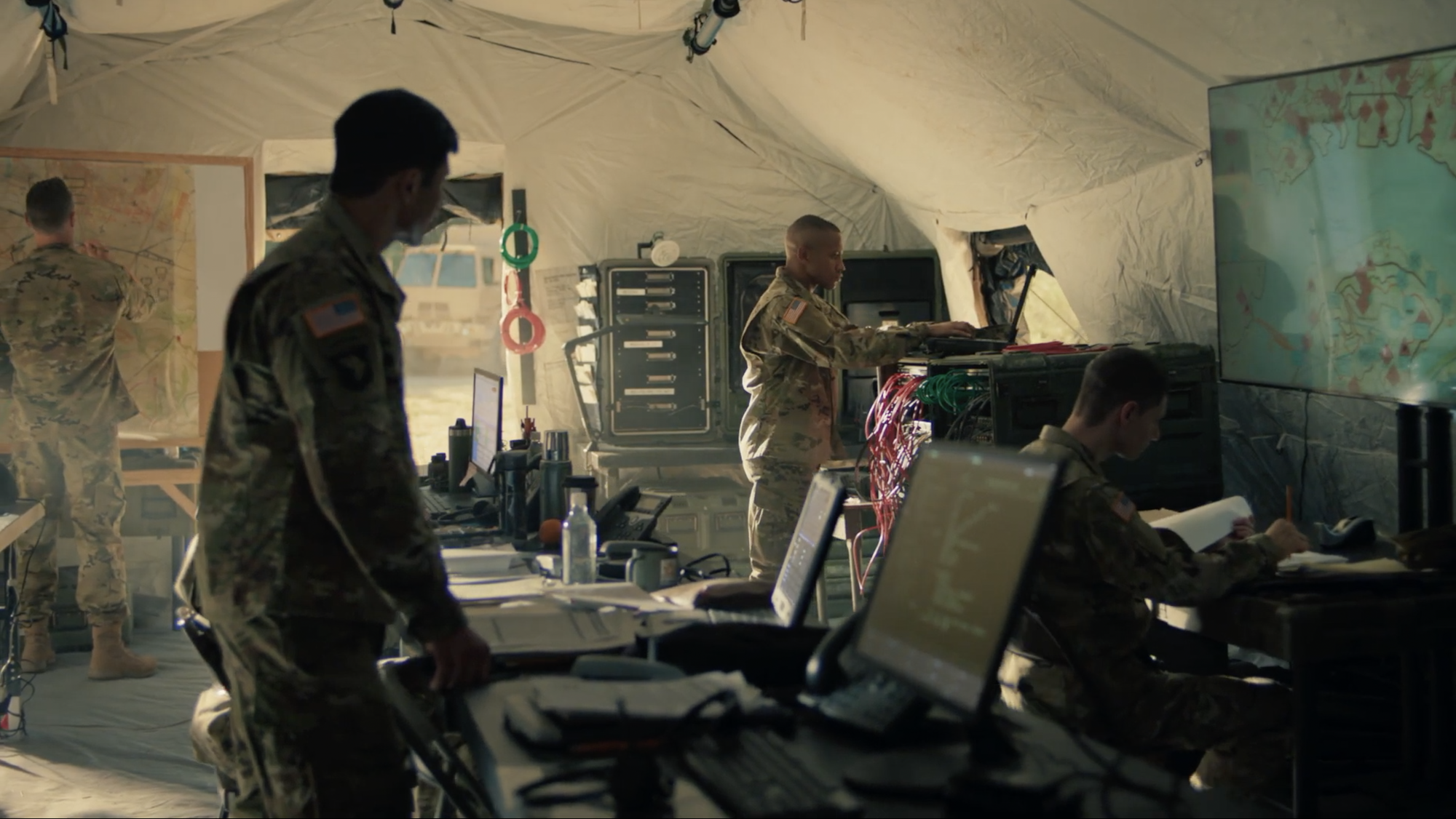 ARMY "Fast Track" | ELLEN KURAS