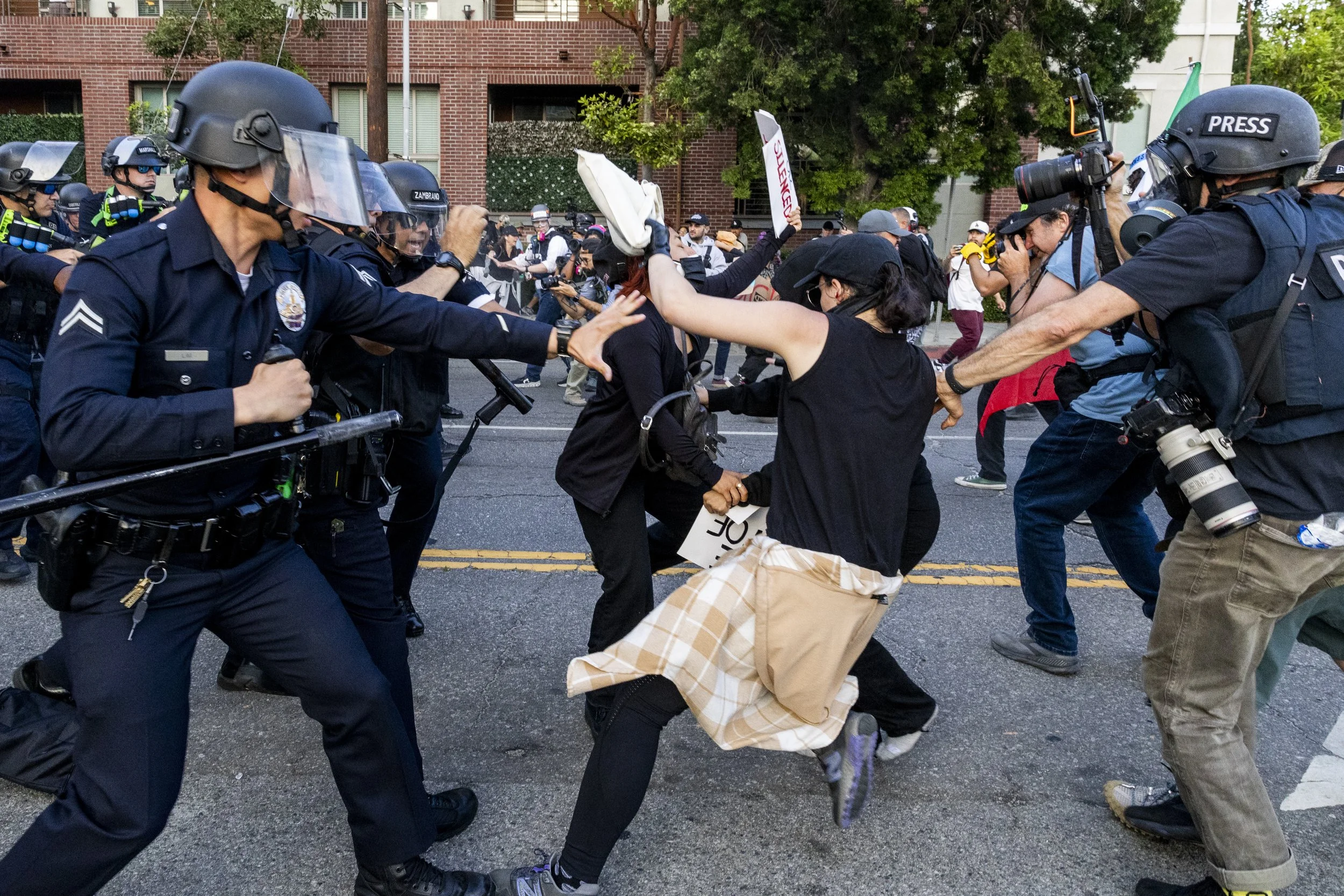 Jake_Crandall_NEWS_ICE_Protest_Day4-0488.jpg