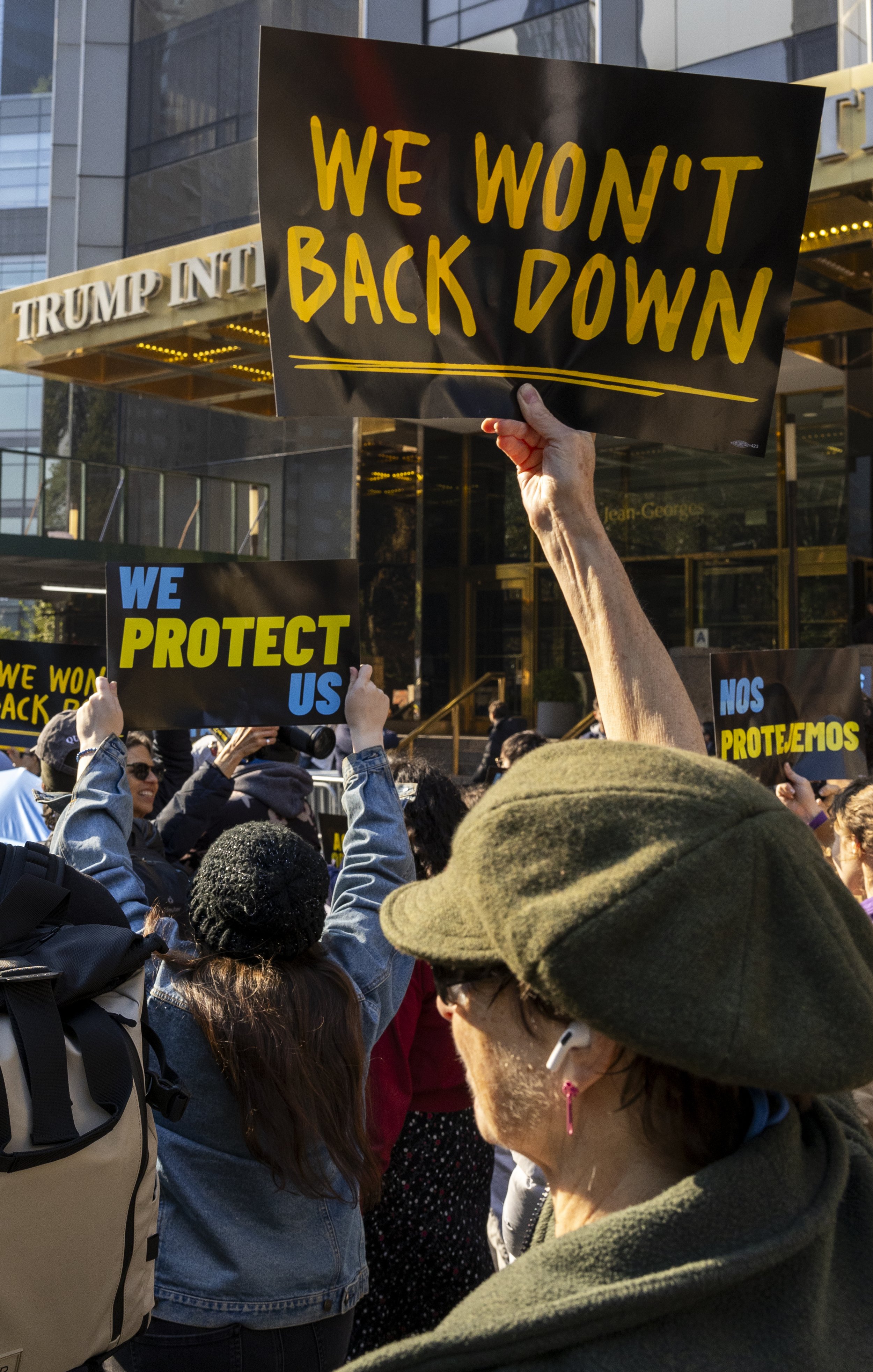 CRANDALL_JAKE_NEWS_NYC_TRUMP_PROTEST-24.jpg