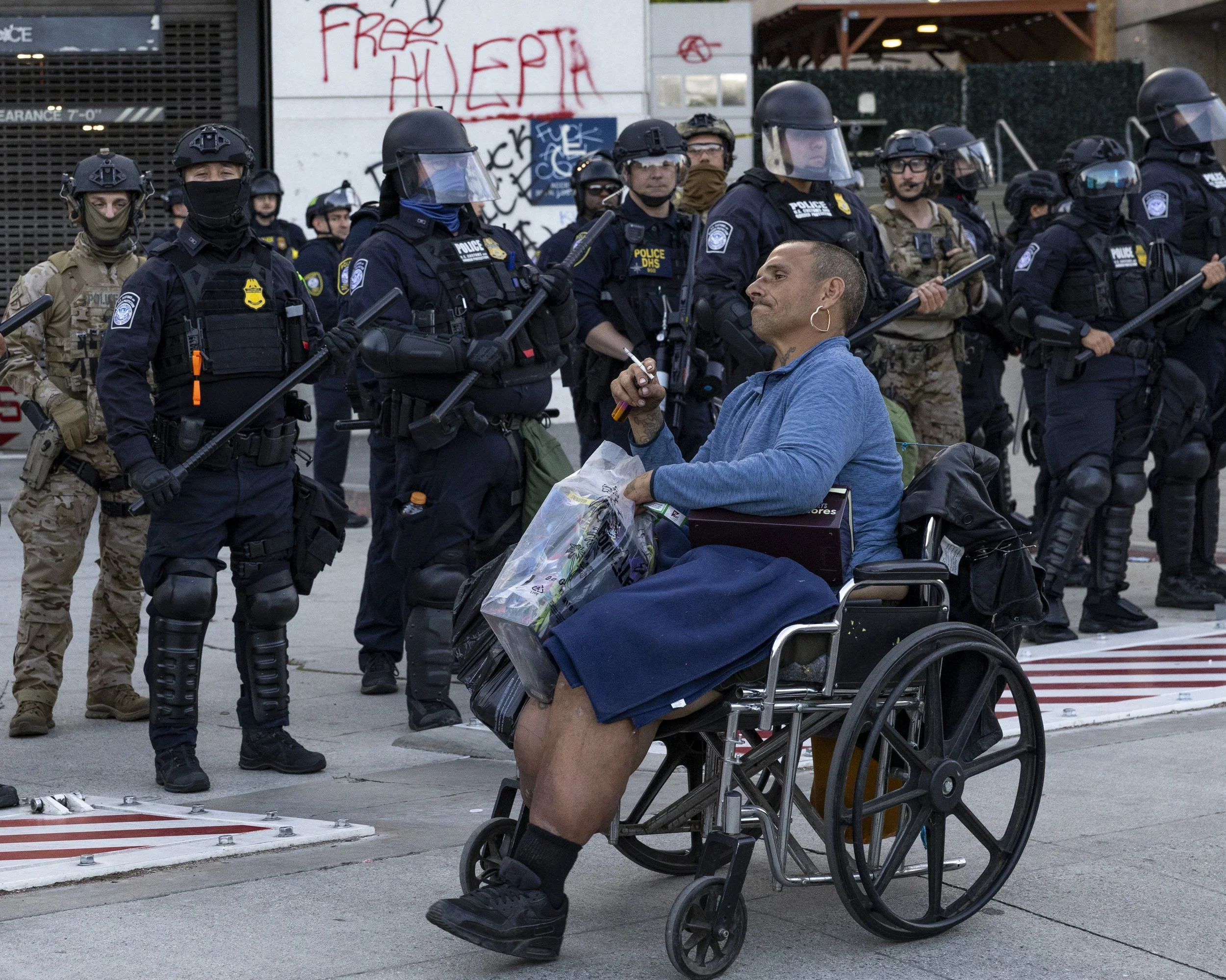 Jake_Crandall_NEWS_ICE_Protest_Day7_10mb-3534.jpg