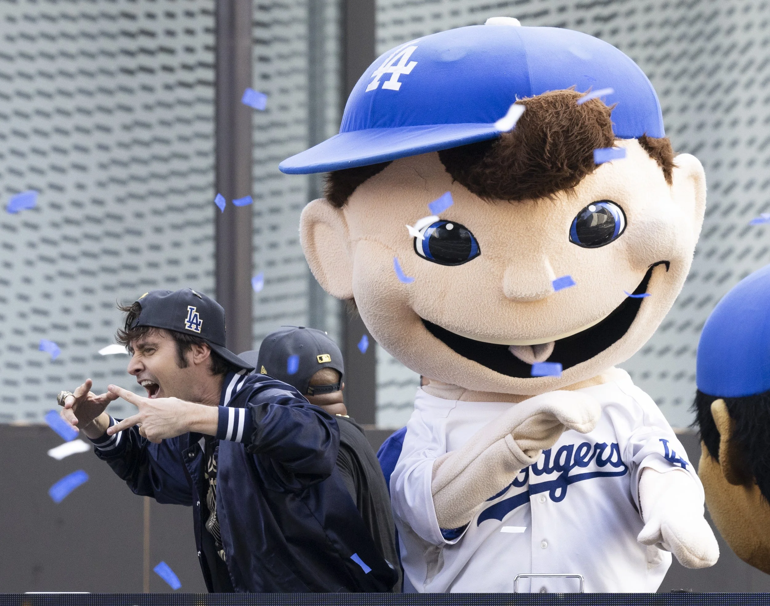 Crandall_Jake_Sports_Dodgers_WS_Parade-2089.jpg