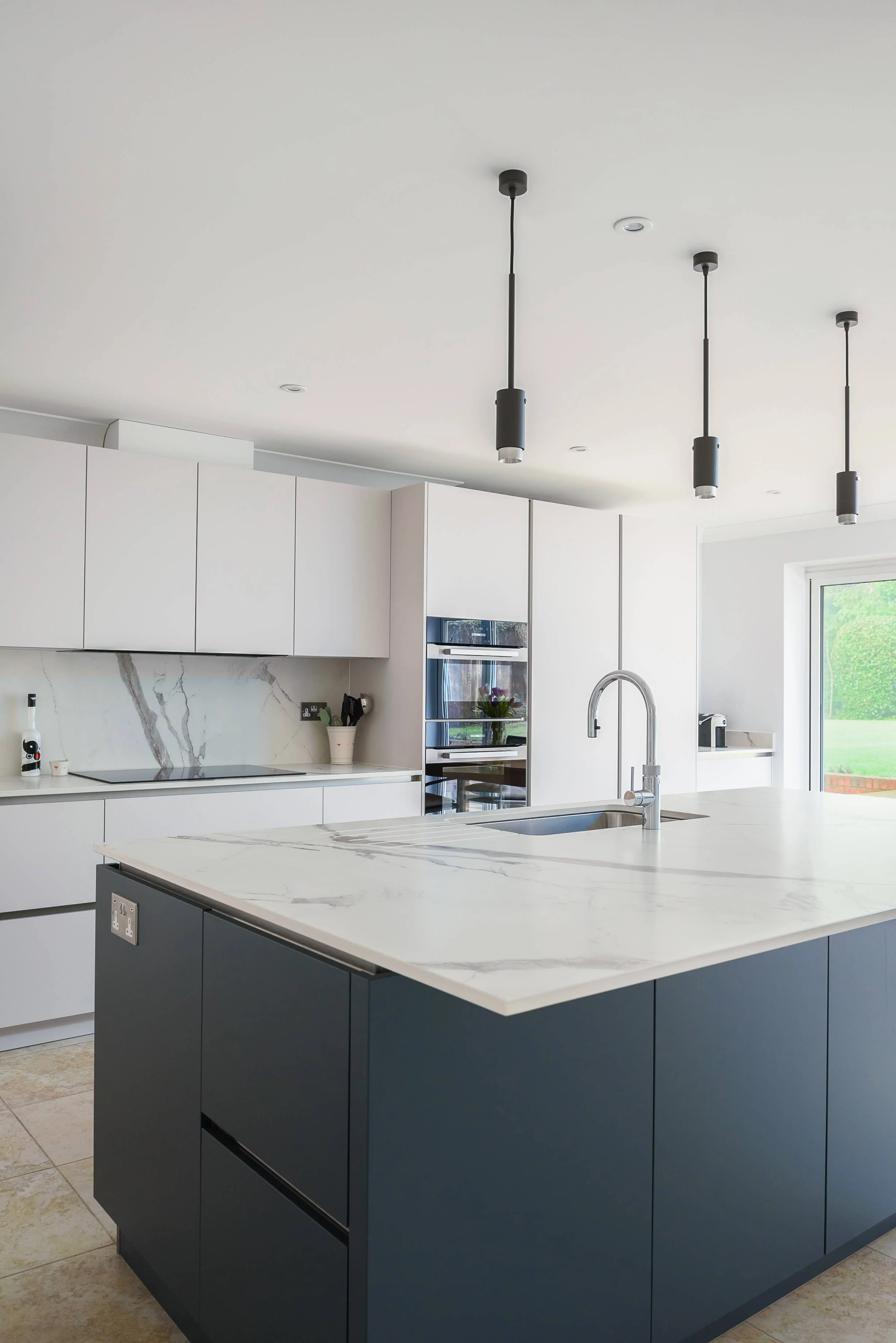 Blue & Taupe Handleless Kitchen in Buckinghamshire 