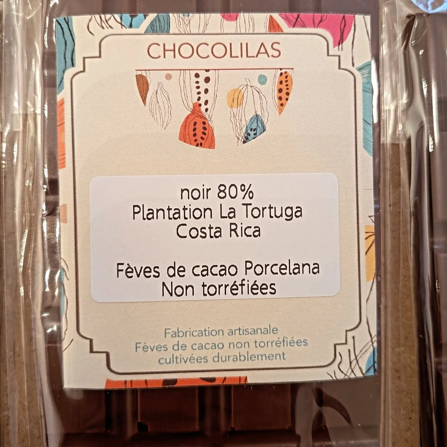 🍫 Nouvelle production chez @lechocolilas

Une vari&eacute;t&eacute; rare de f&egrave;ves blanches en provenance du Costa Rica, issues de la plantation La Tortuga 🌿
Leur particularit&eacute; ?
Des f&egrave;ves tr&egrave;s claires, qui donnent un cho