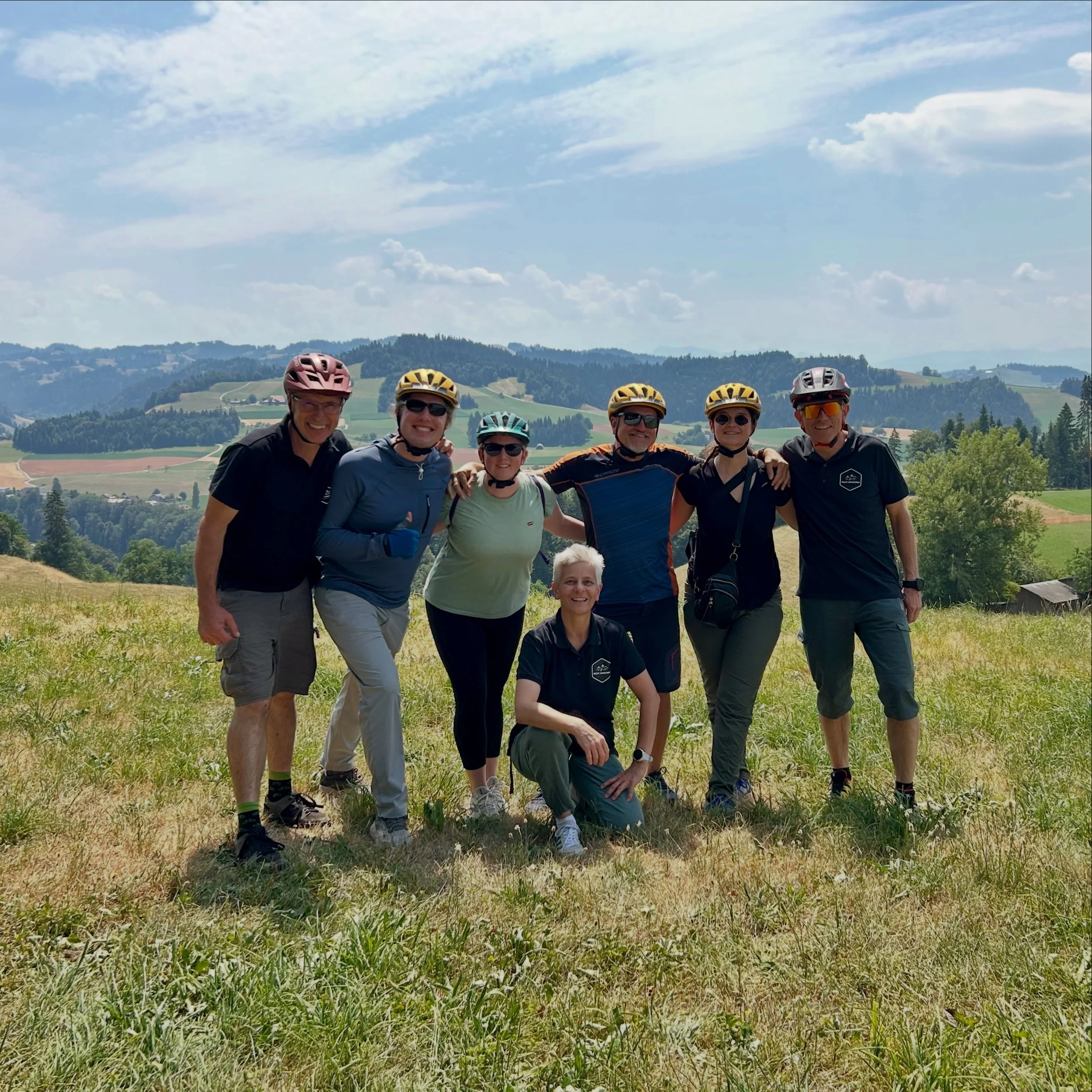 Ein Tag voller Genuss und abwechslungsreicher Emmentaler Tradition.

Gemeinsam mit der Tauck Travel group durften wir das Emmental von den traditionellsten Seite zeigen. Neben dem E-Bike Erlebnis standen regionale Kulinarik und faszinierendes Emmenta