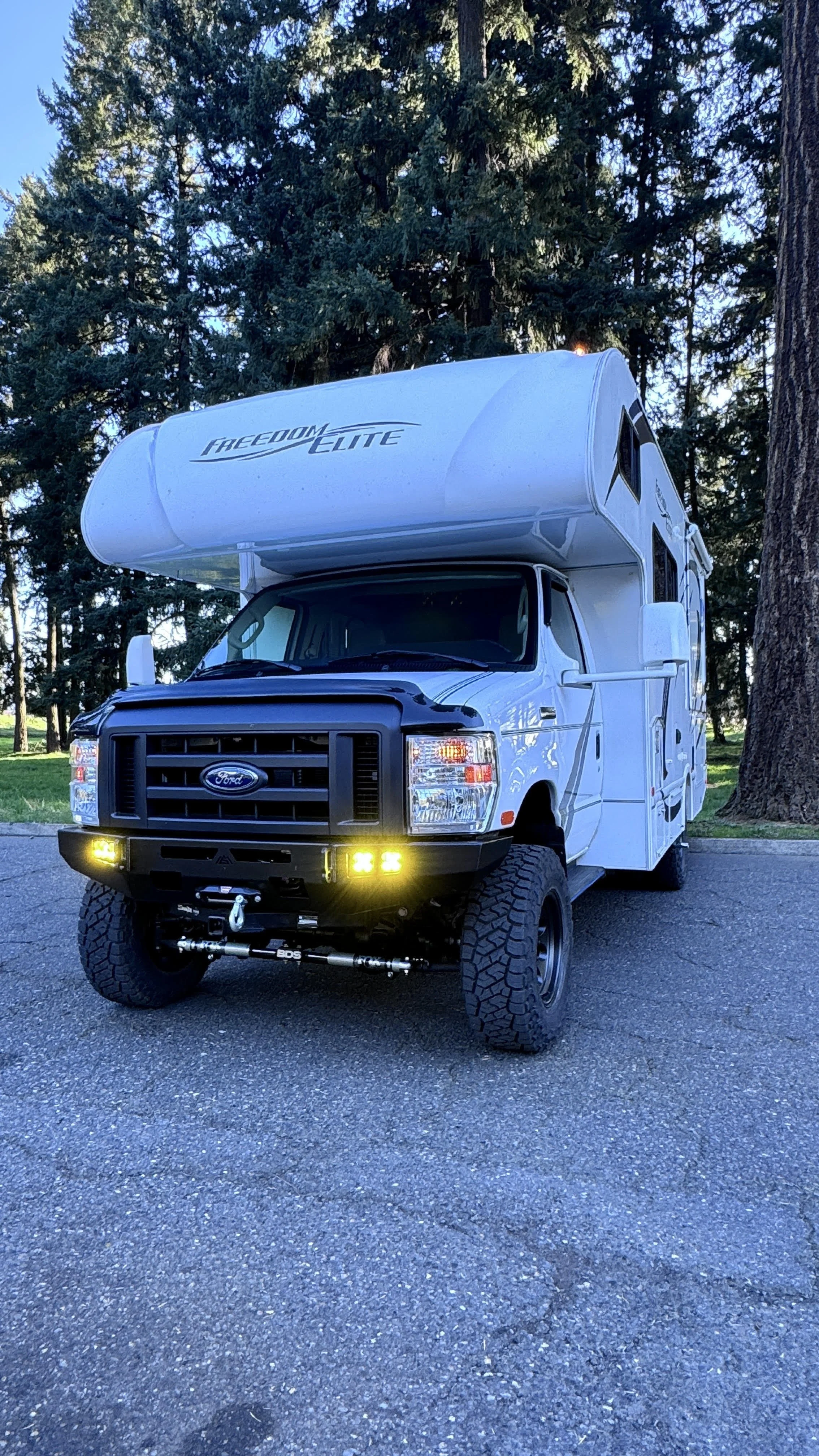 SOLD! 2019 Thor Freedom Elite 22FE - $90K