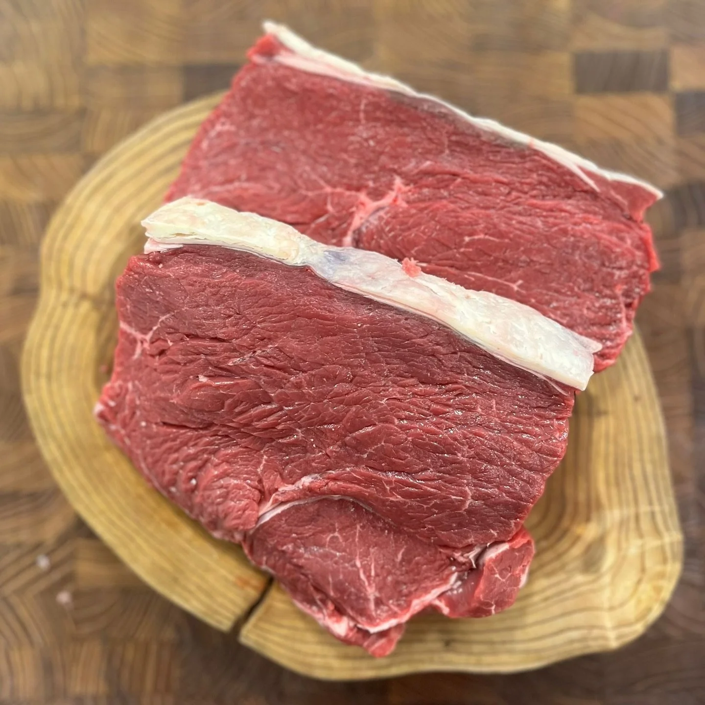 Great news folks - if it&rsquo;s steak and steak alone you&rsquo;re after, you can now order all the rump, sirloin and fillet steaks I currently have available through the website in my bio! 

Rump steaks are available individually and sirloin and fi