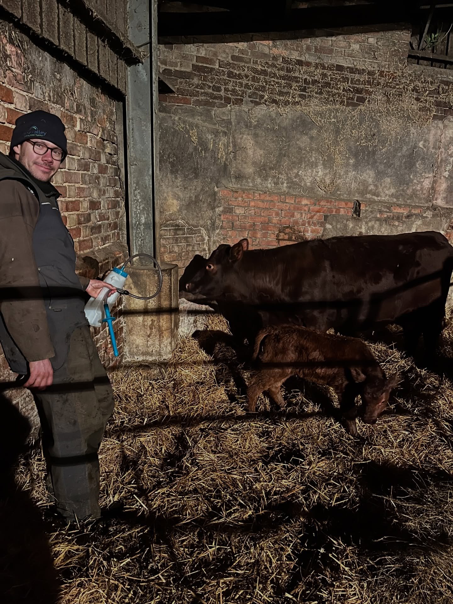 Hooning it into 2026 with an unexpectedly wild Saturday post- @oxfordrealfarmingconference 😅 - with weekend duties at the farm, a short beef pop-up at the end of the drive, a tyre blowout during a haylage delivery further from home than I&rsquo;d li
