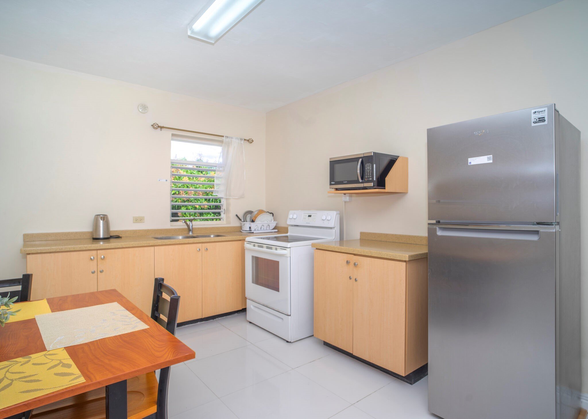 sILVER cOMMUNAL kitchen.jpg
