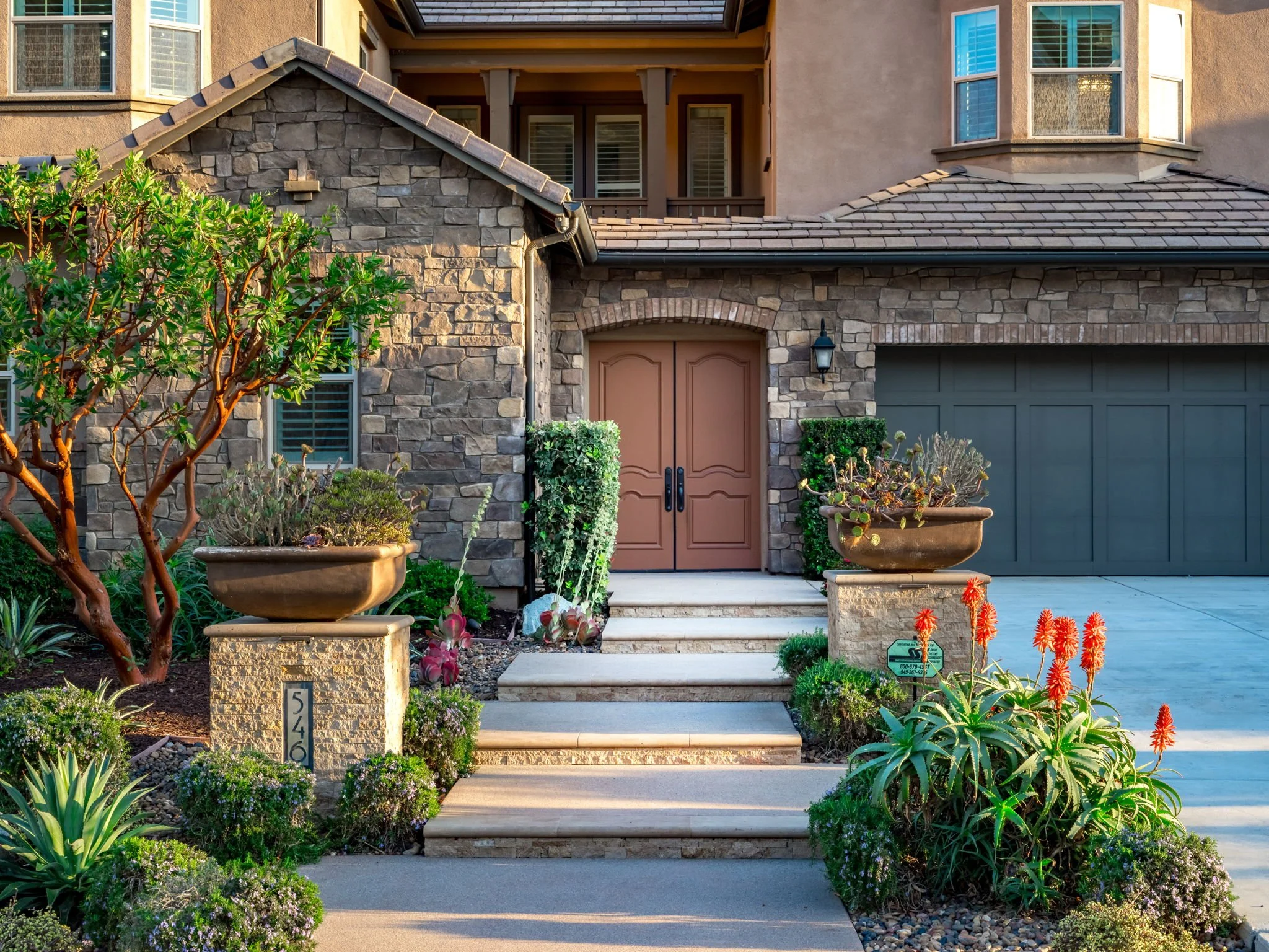 23-web-or-mls-546-Ledge-St-SandKasl-Imaging-Gary-Kasl-San-Diego-Residential-Hospitality-Photography-3.jpg