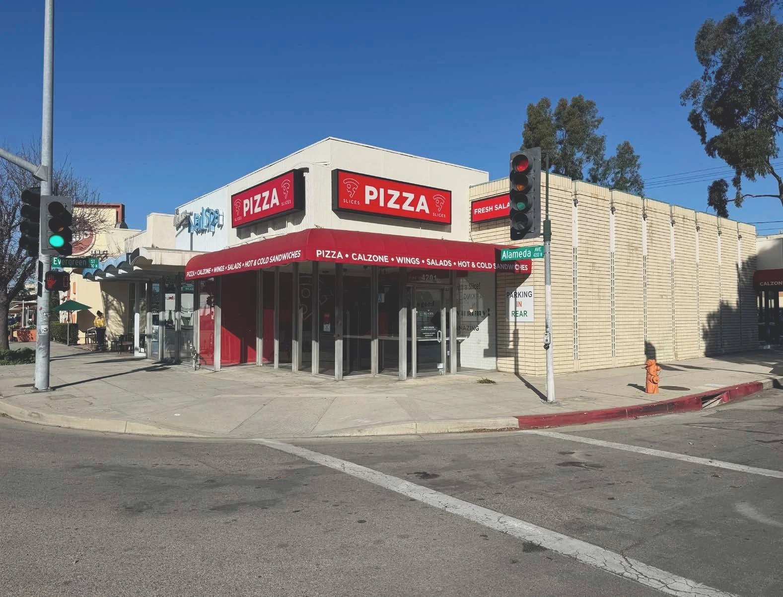 4201 W. Alameda Street: LEASED TO FLOUR PIZZA