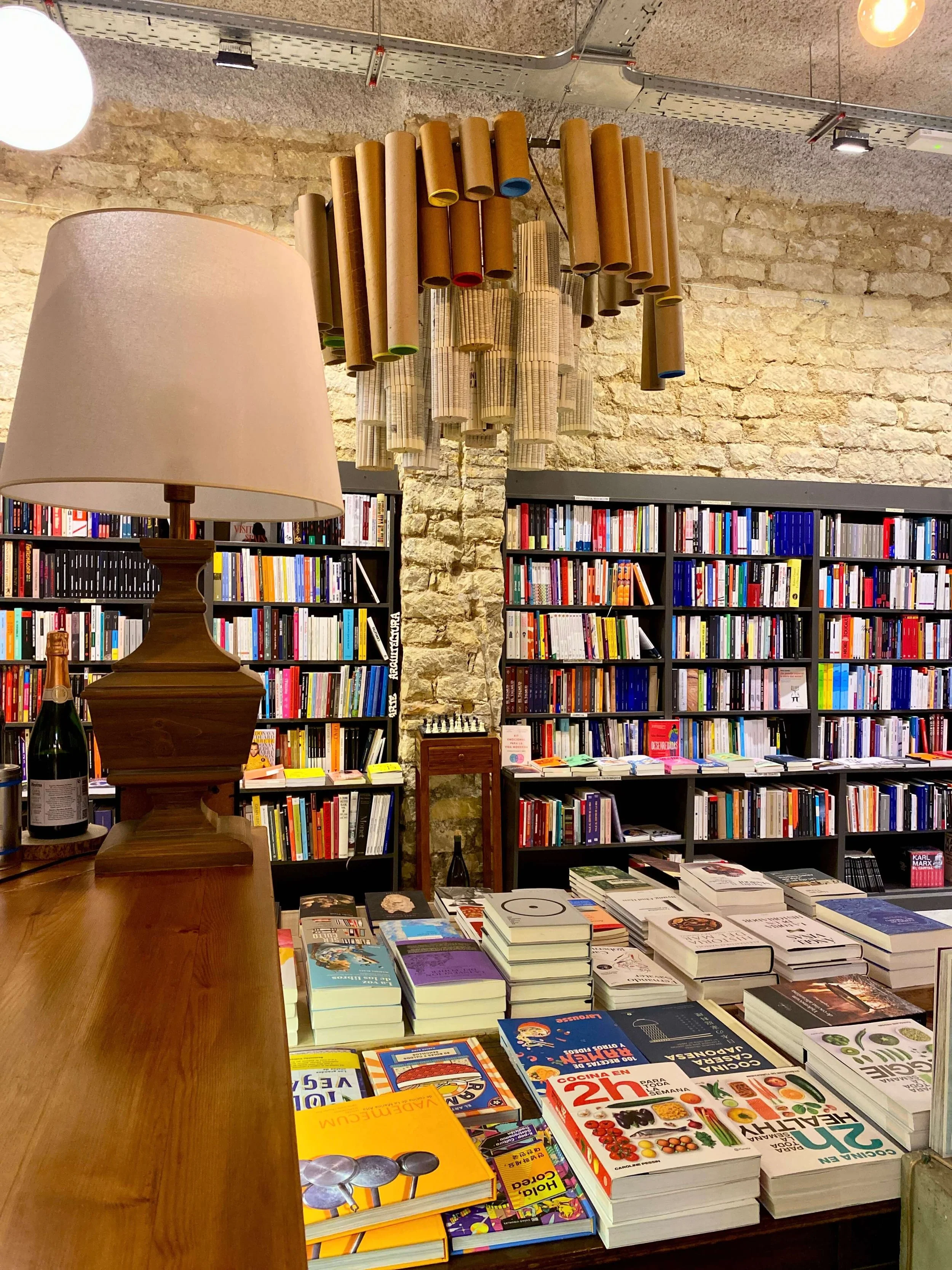 Pynchon Bookstore in Alicante_2.jpeg