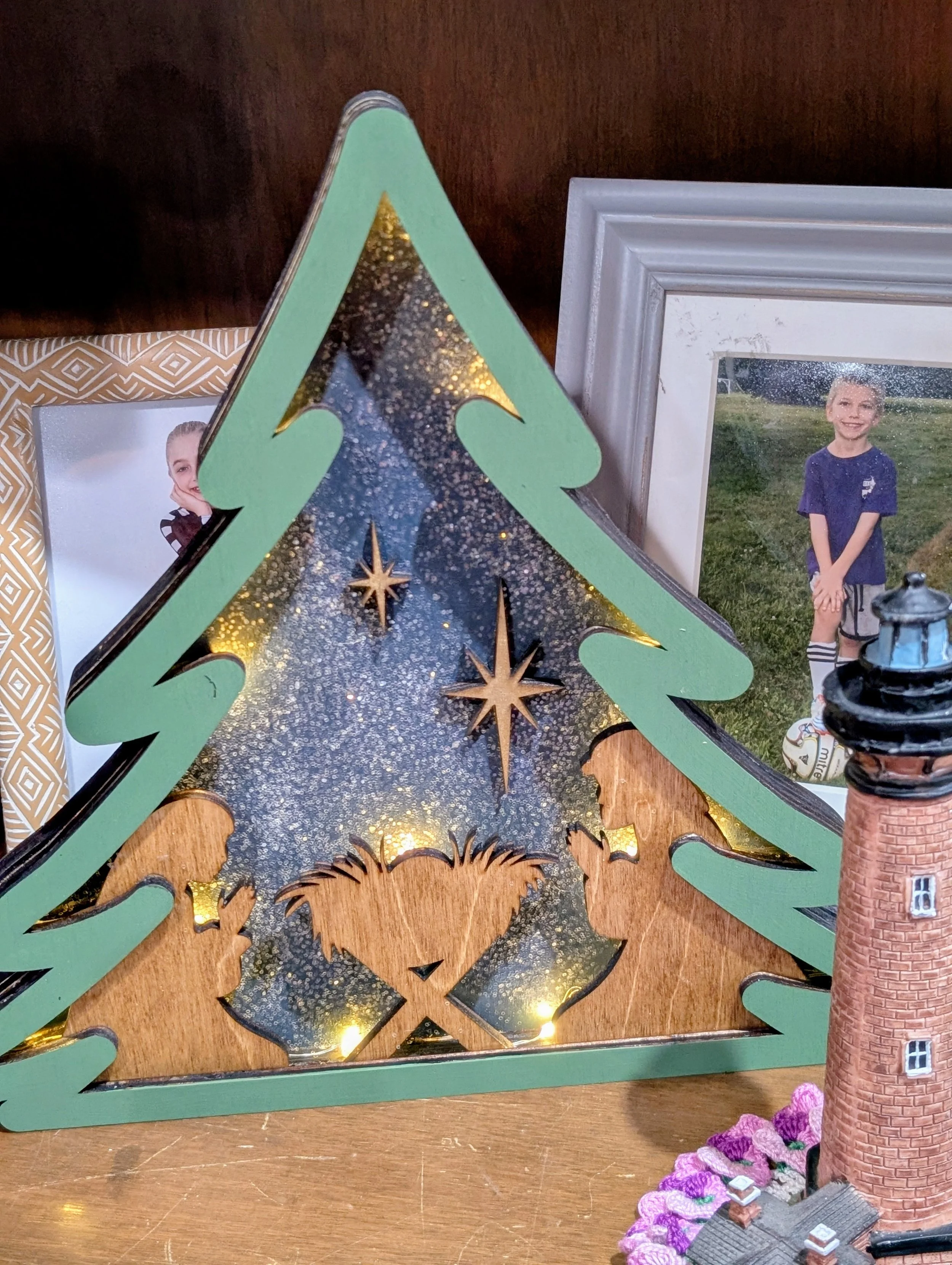 nativity tree on shelf.jpg