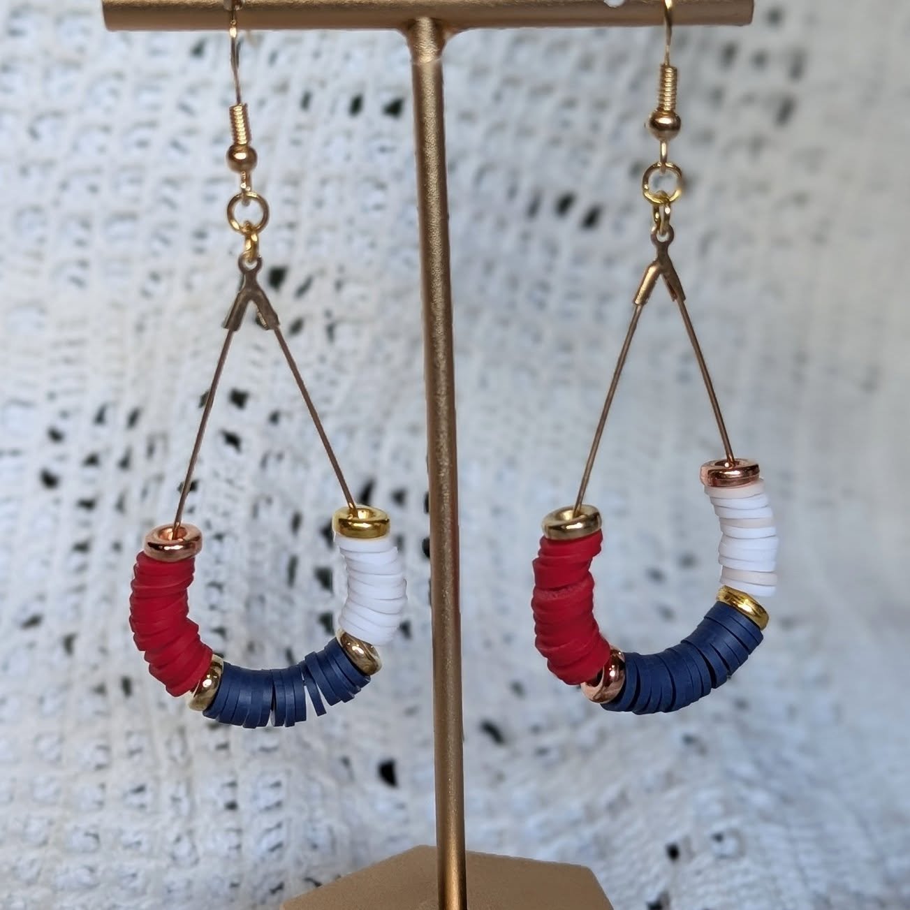 Around here, the 4th of July is one of the kids&rsquo; favorite holidays. The fireworks are probably the real reason! For the rest of us, the shades of red, white, and blue shine. Personally, I prefer shades of red and blue. Our 4th of July collectio
