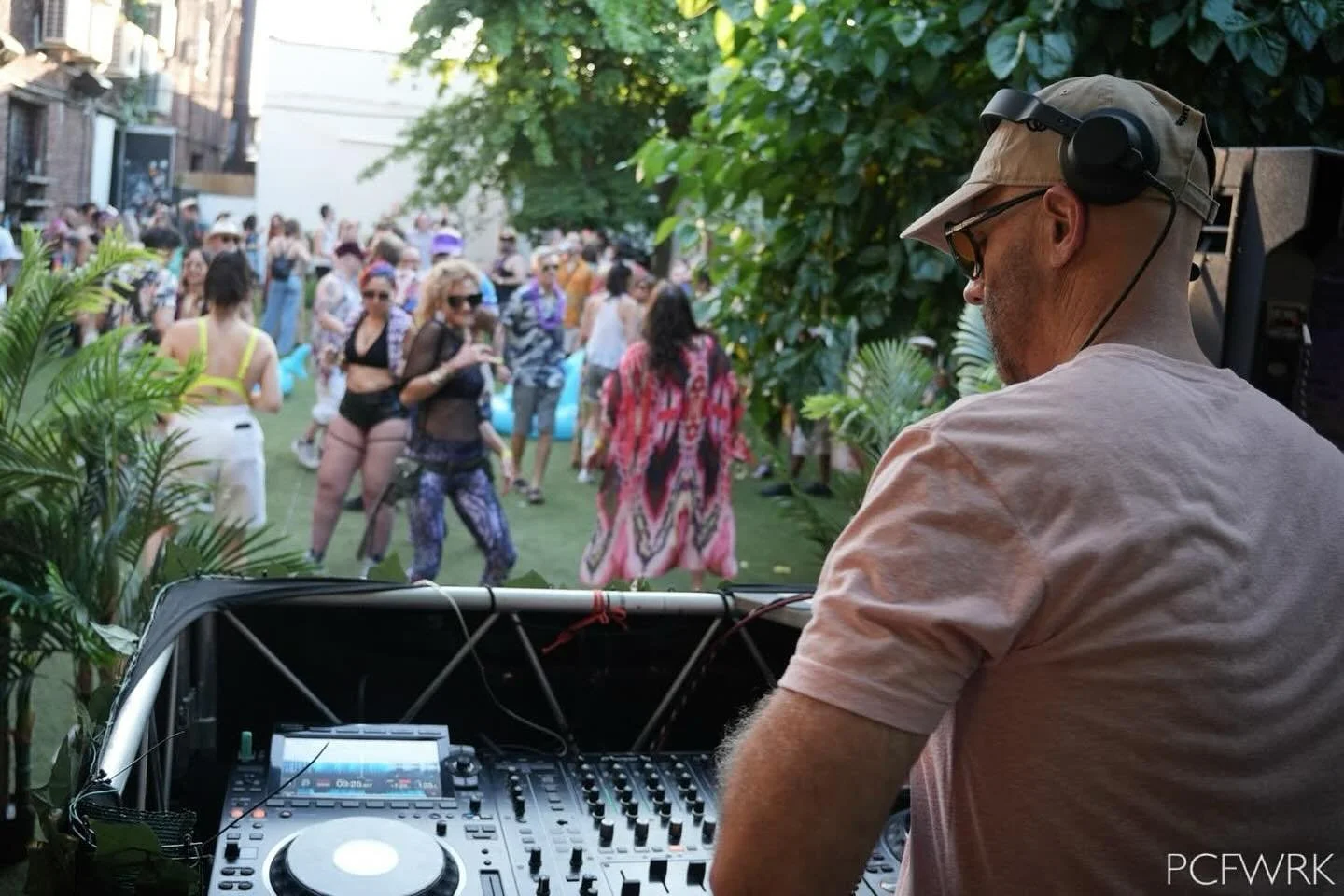 We&rsquo;re still feeling that Miami sun from the Yacht Club ☀️

What&rsquo;s in store next 👀 

📸 @pcfwrk 

#housemusic #Techhouse #TechHouseMusic #basshouse #basshousemusic #breaks #breakbeats #bootybreaks #burningman #rave #ravelife #edm #edmlife