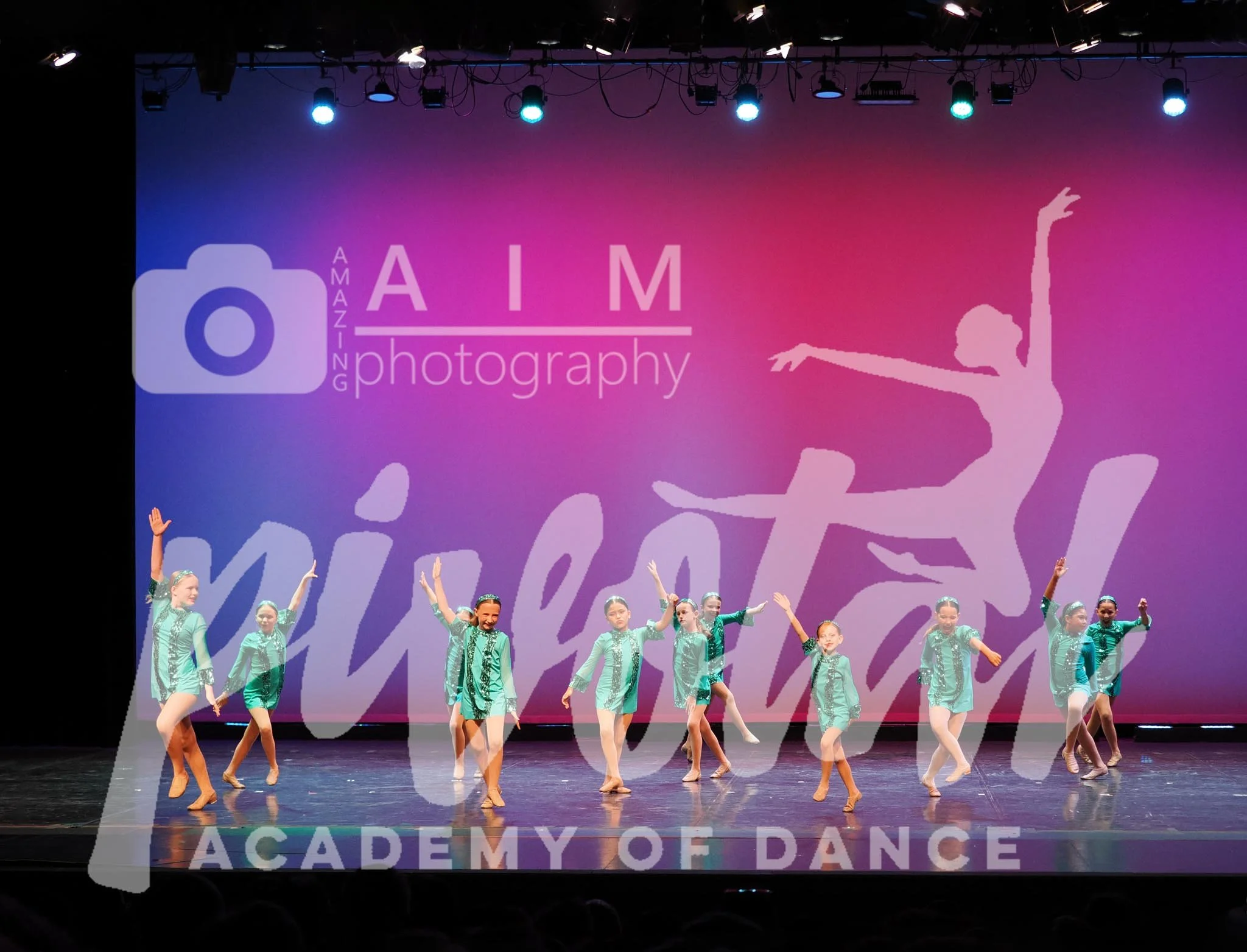 13 Shake Your Groove Thing (9).jpg