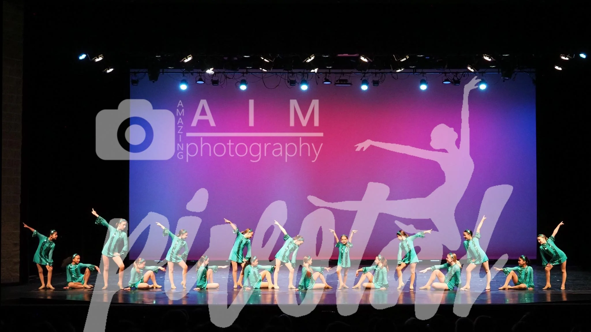 13 Shake Your Groove Thing (23).jpg