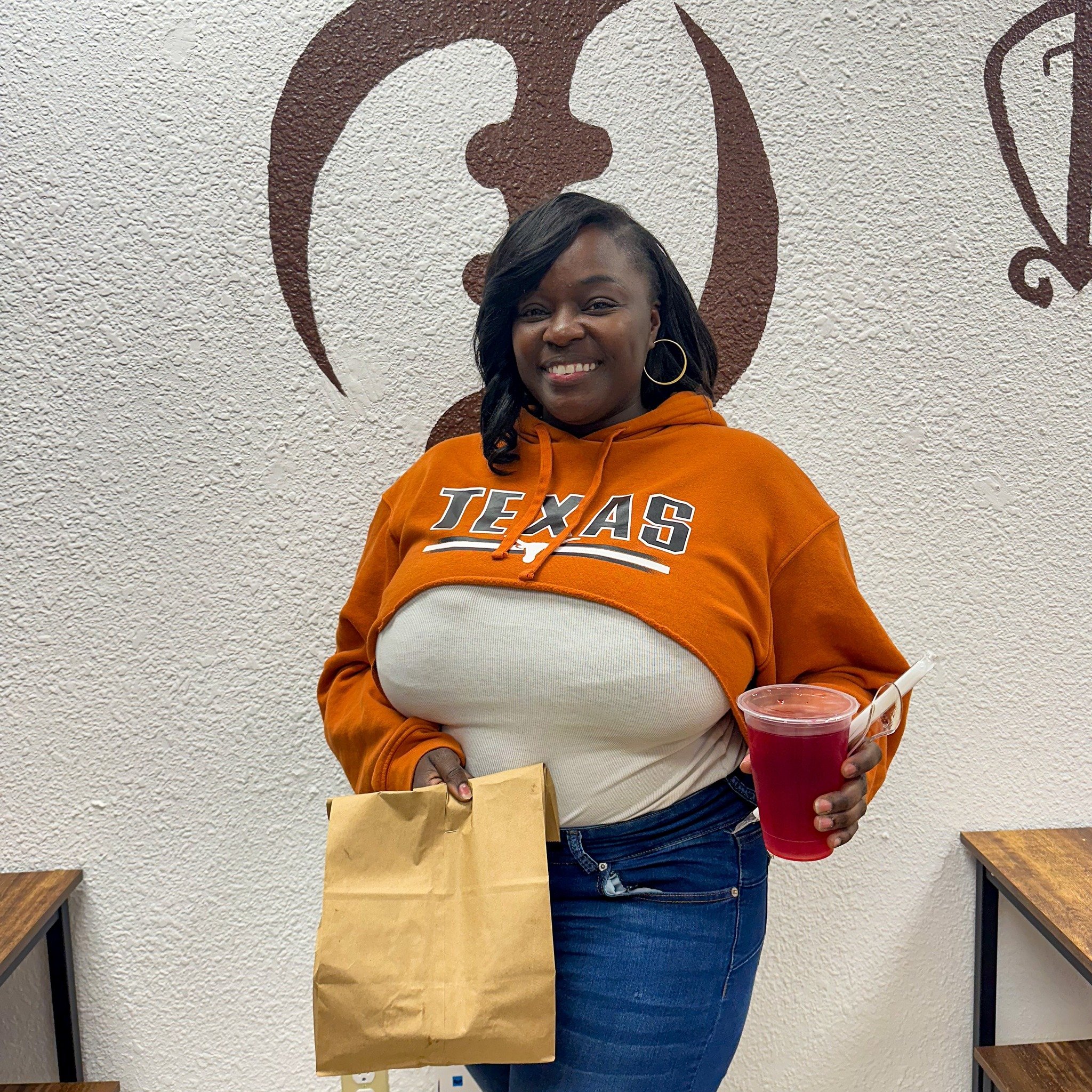 Big thanks to Magenta for choosing #MenuSixFusion and enjoying our delicious Fusion Suya bowl! We appreciate your support and look forward to serving you again soon. 🍲😊 #Suya #Desoto #Dfw #Dallas #DFWeats