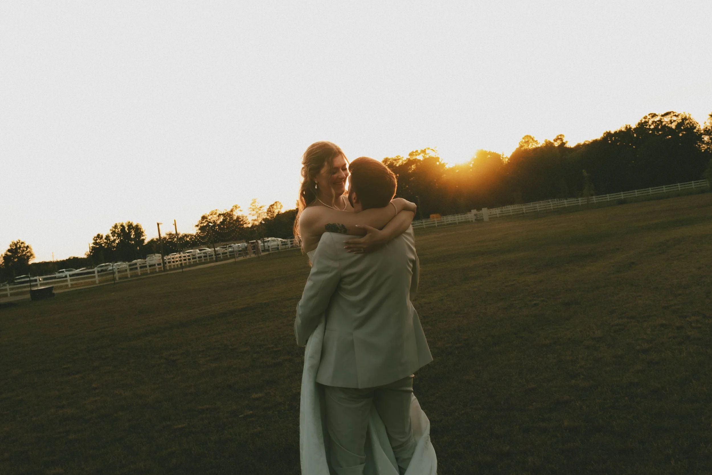 sunset couples photo in countryside at suenos by casa jk in lillington nc