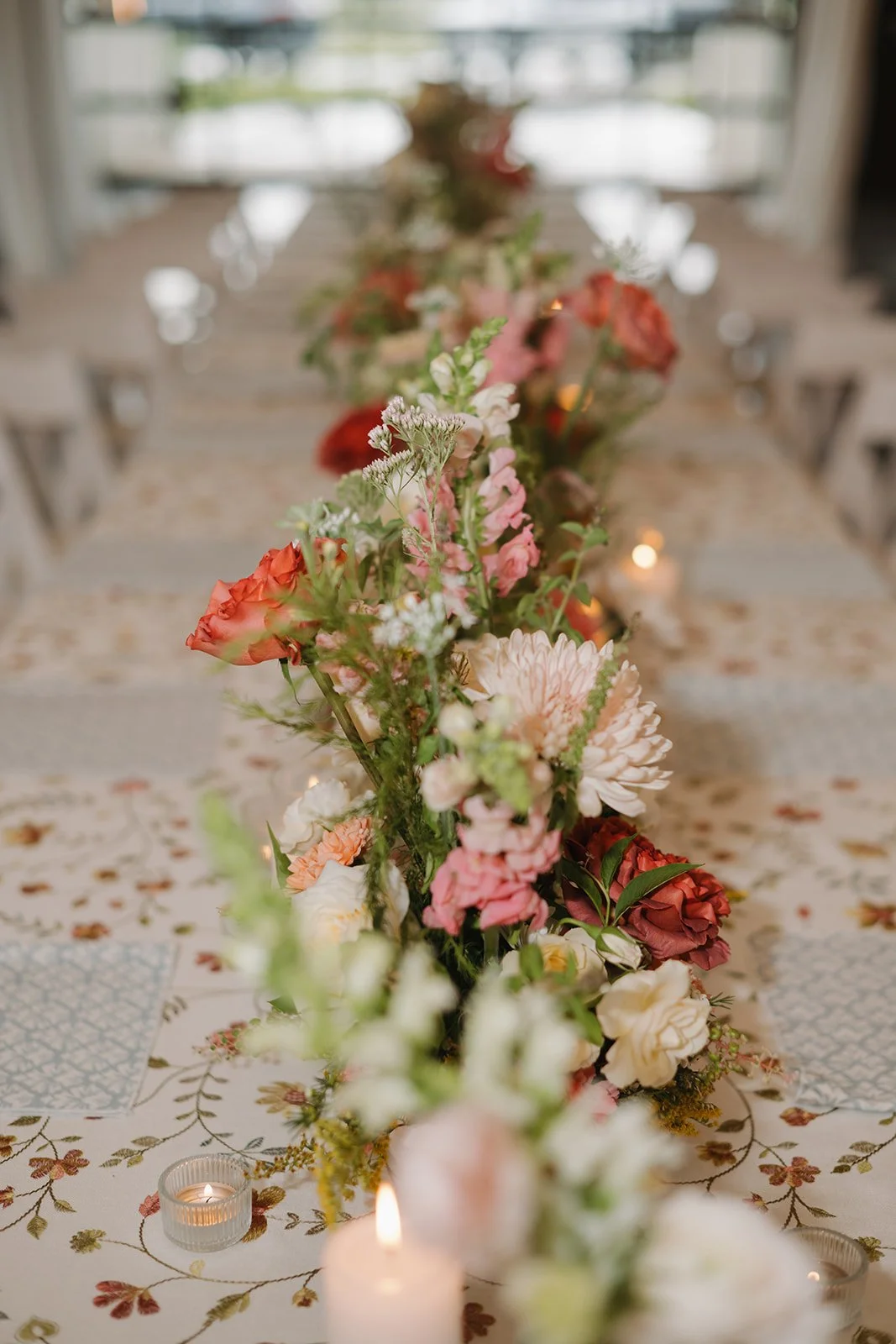 family style wedding table seating suenos casa jk nc wedding venue