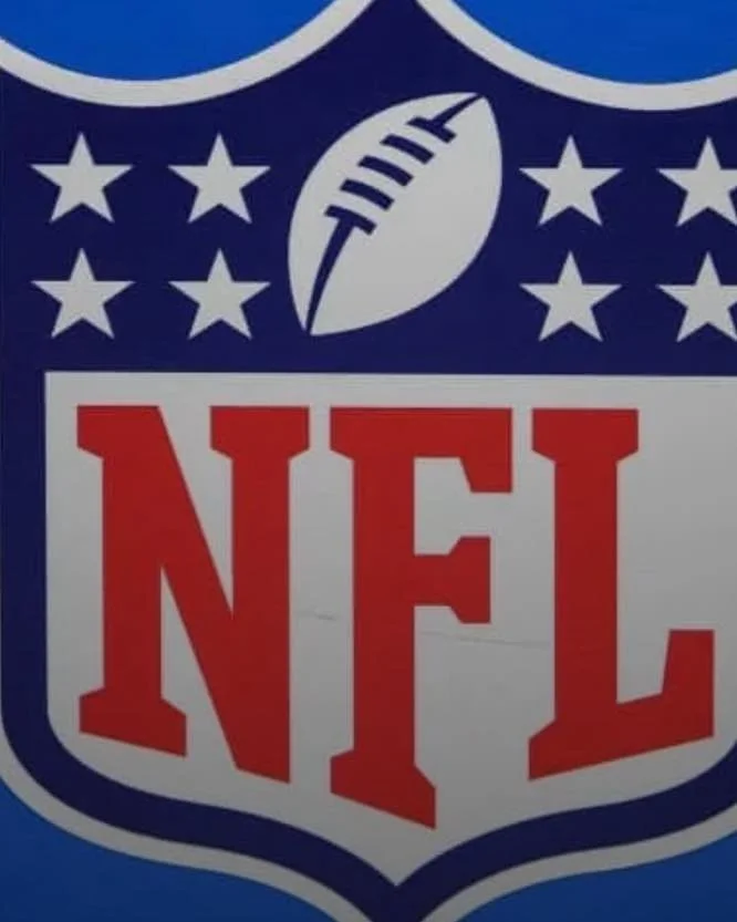 4 TV&rsquo;s, 4 Games, and NFL football all day. Happy Hour starts at 4pm &hellip; come play !!!!