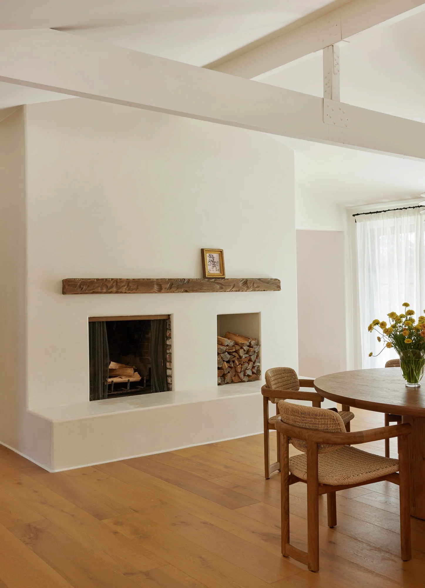 Pillar_Studio_Fuerte_Ranch Dining Fireplace.jpg