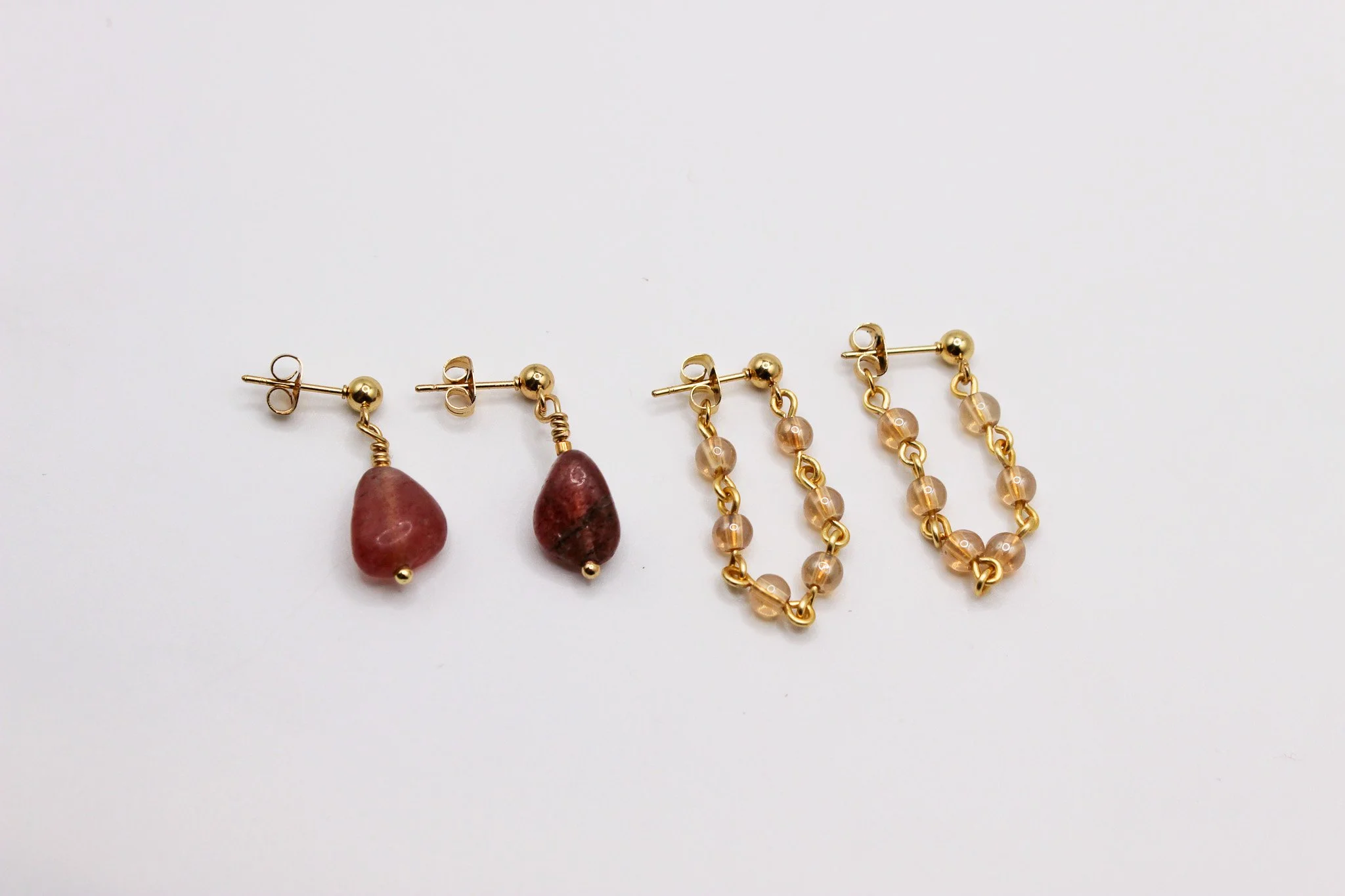 Rock with Light Brown Chain