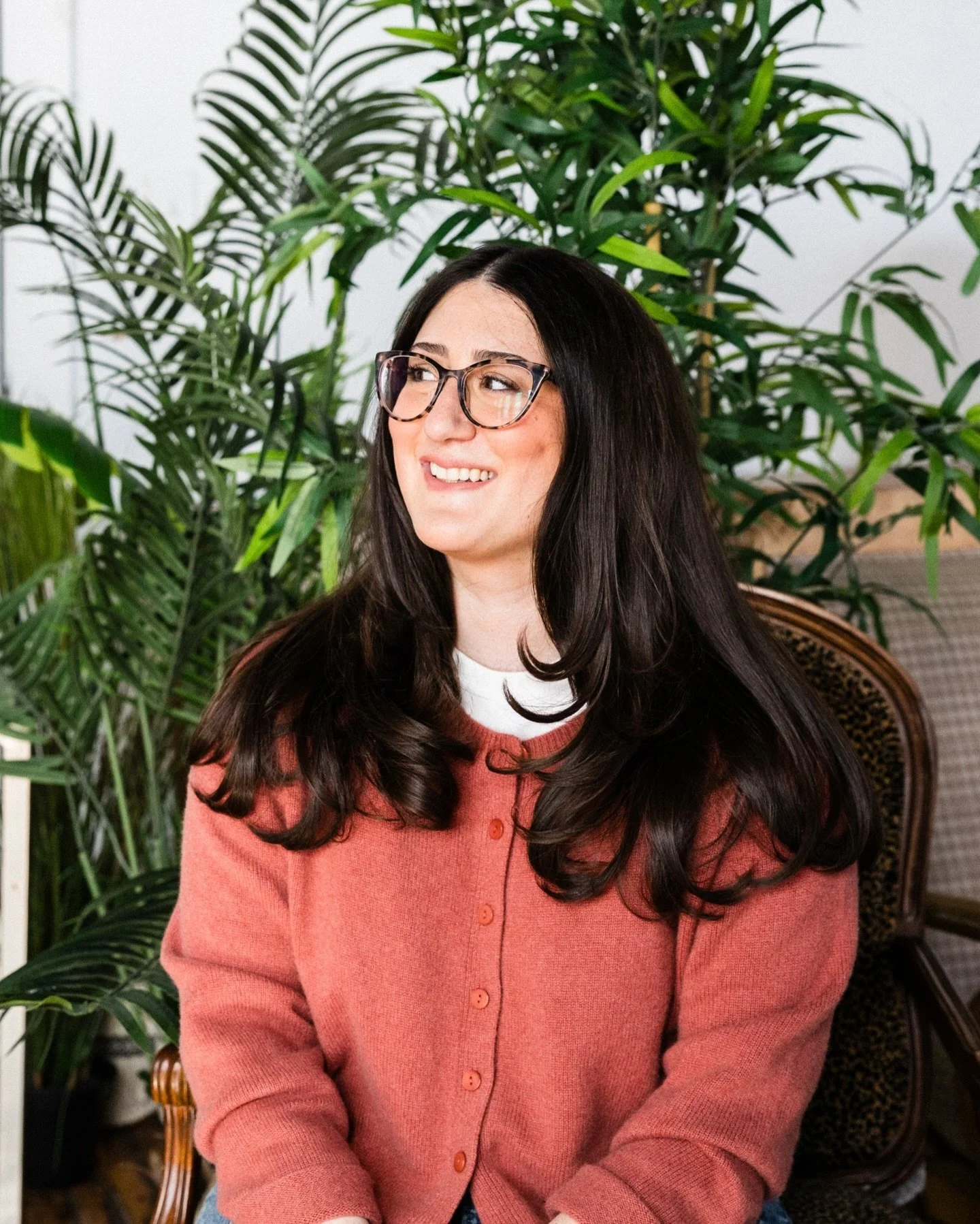 Brand shoot #2 is in the books and wow&hellip;what a difference a year makes 🩷

I felt so much more myself walking into this one: clear on what I wanted, more confident, more free. And I could not have done it without my dream team: my sister @natal